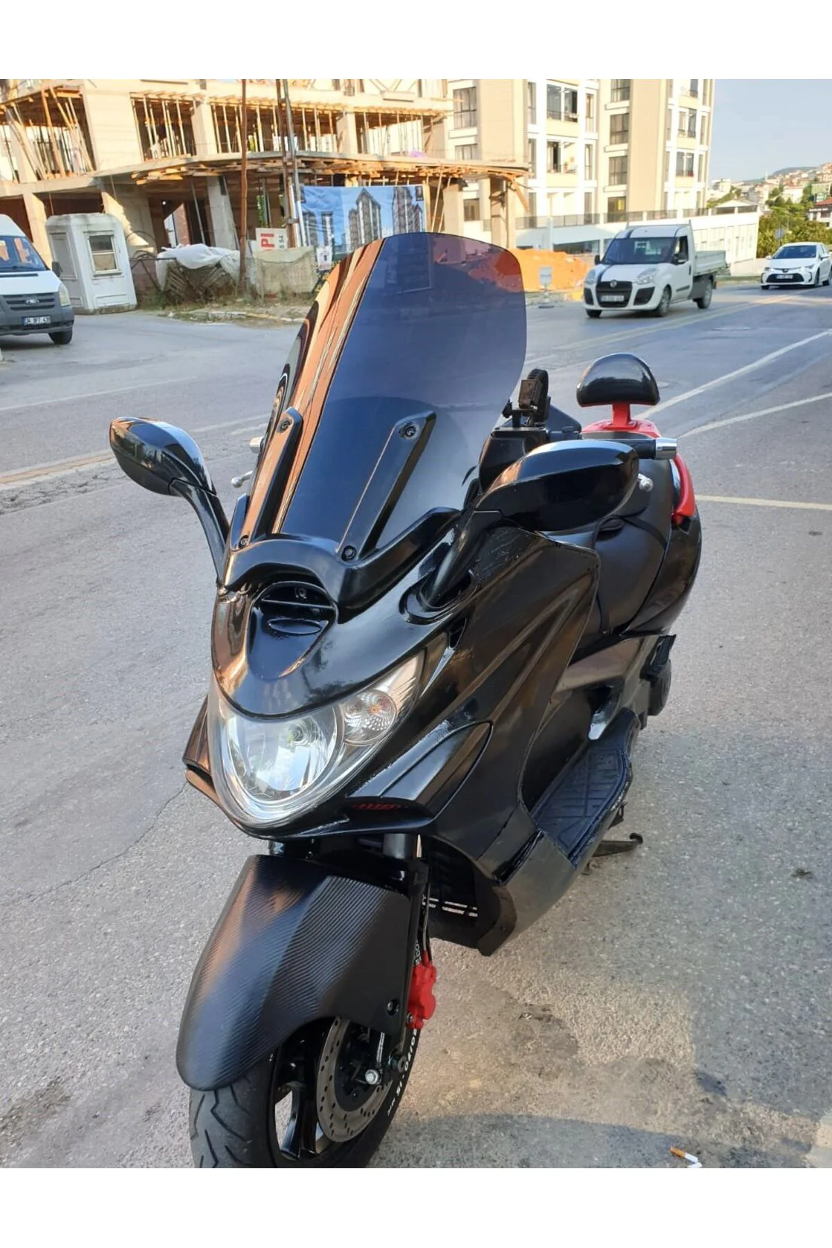 Kymco Xciting 500 İ Ön Cam 2008-2012 Model 62cm Siyah Renkli 4mm