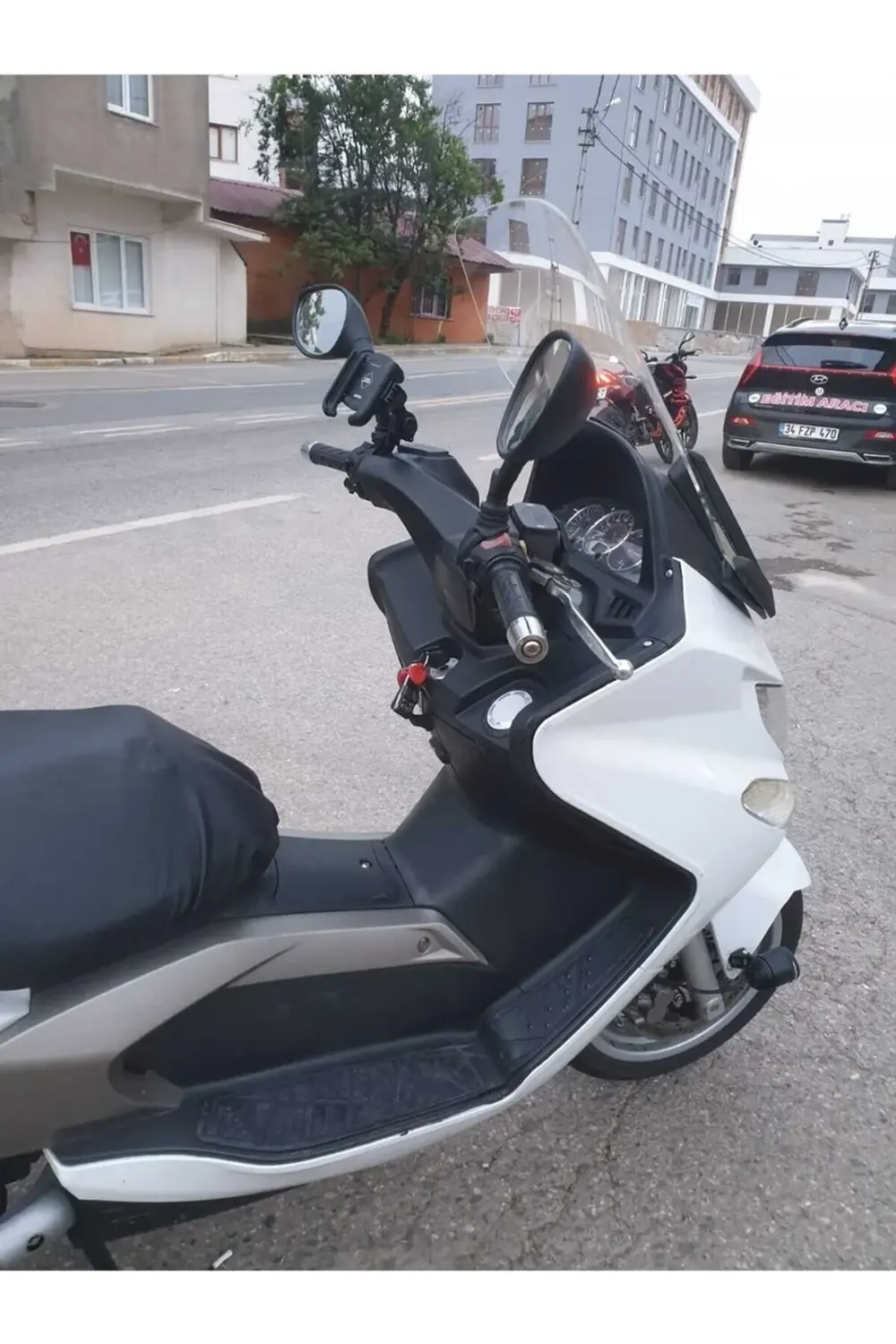 Kymco Xciting 500 İ Ön Cam 2008-2012 Model 62cm Şeffaf Renkli 4mm