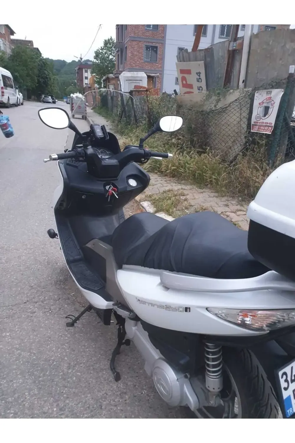 Kymco Xciting 500 İ Ön Cam 2008-2012 Model 62cm Şeffaf Renkli 4mm