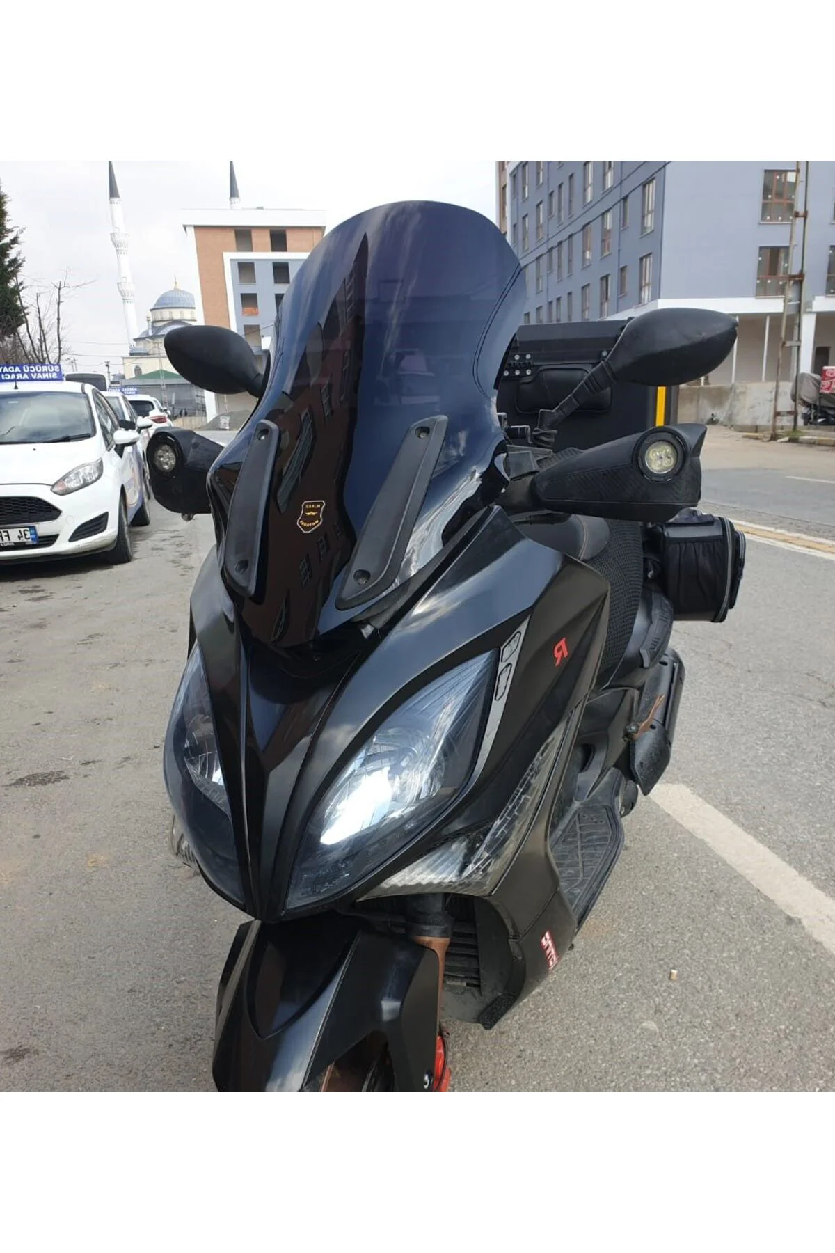 Kymco Xciting 500 R Ön Cam 2010-2011 Model 72cm Siyah Renkli 4mm 