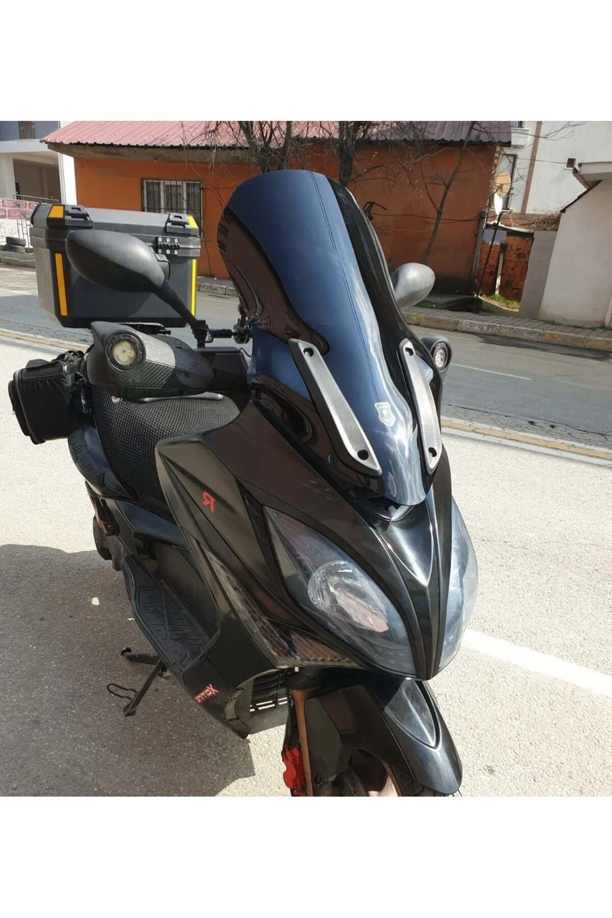 Kymco Xciting 500 R Ön Cam 2010-2011 Model 72cm Siyah Renkli 4mm 