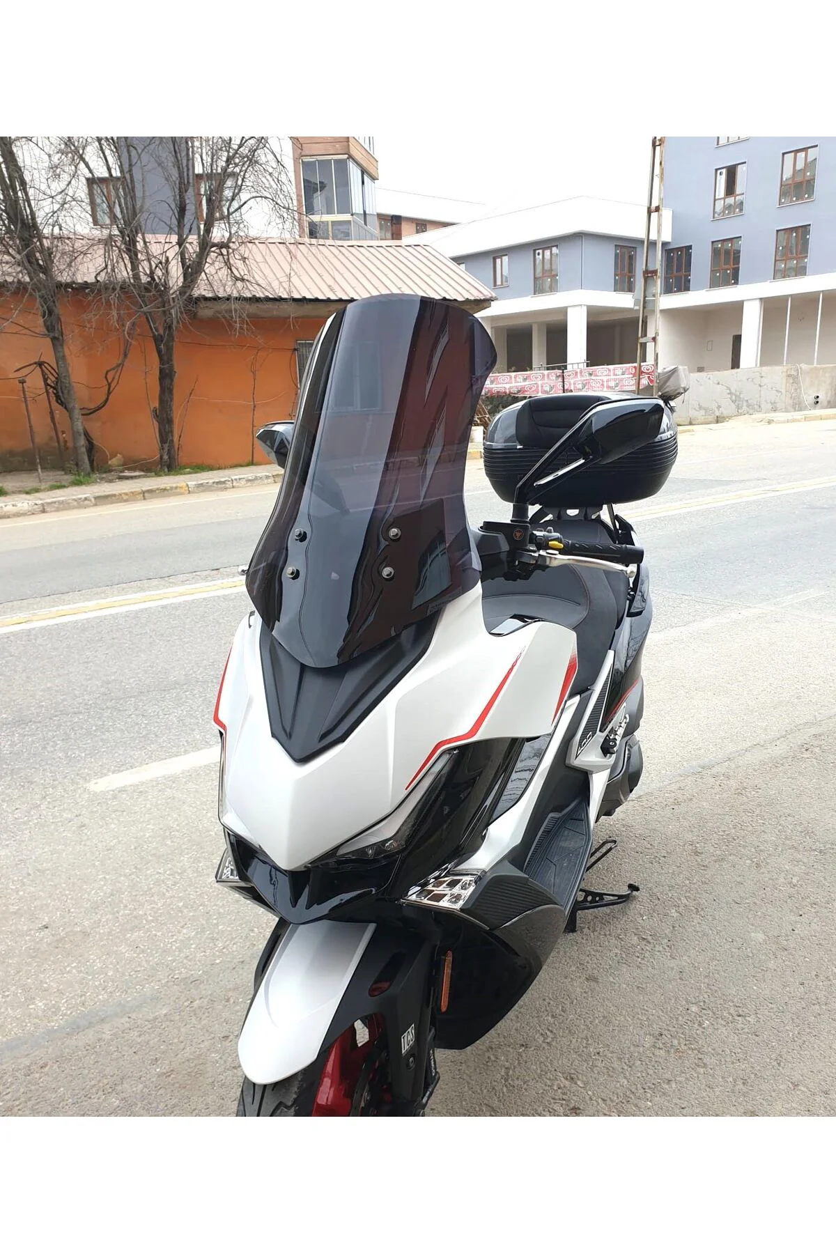 Kymco Xciting S 400 Ön Cam 2023-2026 Model 66cm Siyah Renkli 4mm