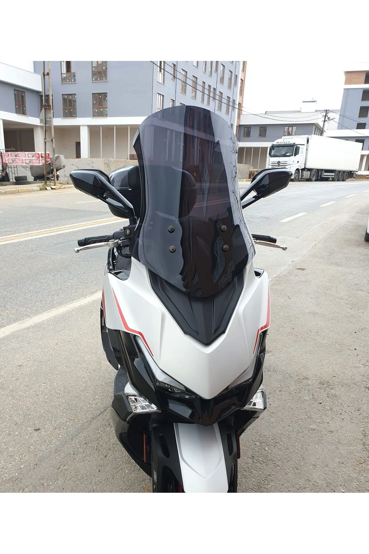 Kymco Xciting S 400 Ön Cam 2023-2026 Model 66cm Siyah Renkli 4mm