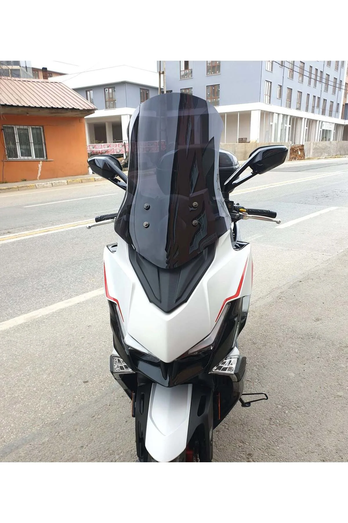 Kymco Xciting S 400 Ön Cam 2023-2026 Model 66cm Siyah Renkli 4mm