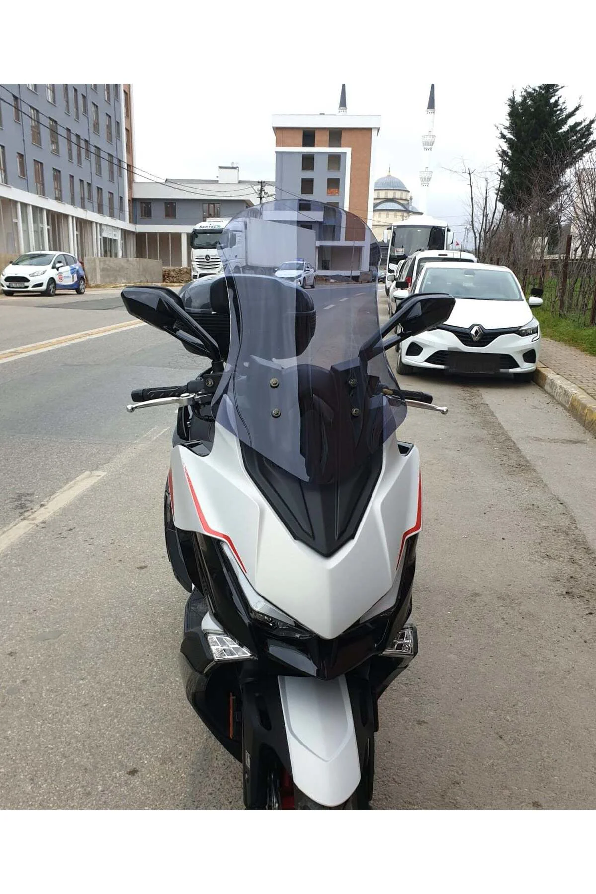 Kymco Xciting S 400 Ön Cam 2023-2026 Model 66cm Füme Renkli 4mm