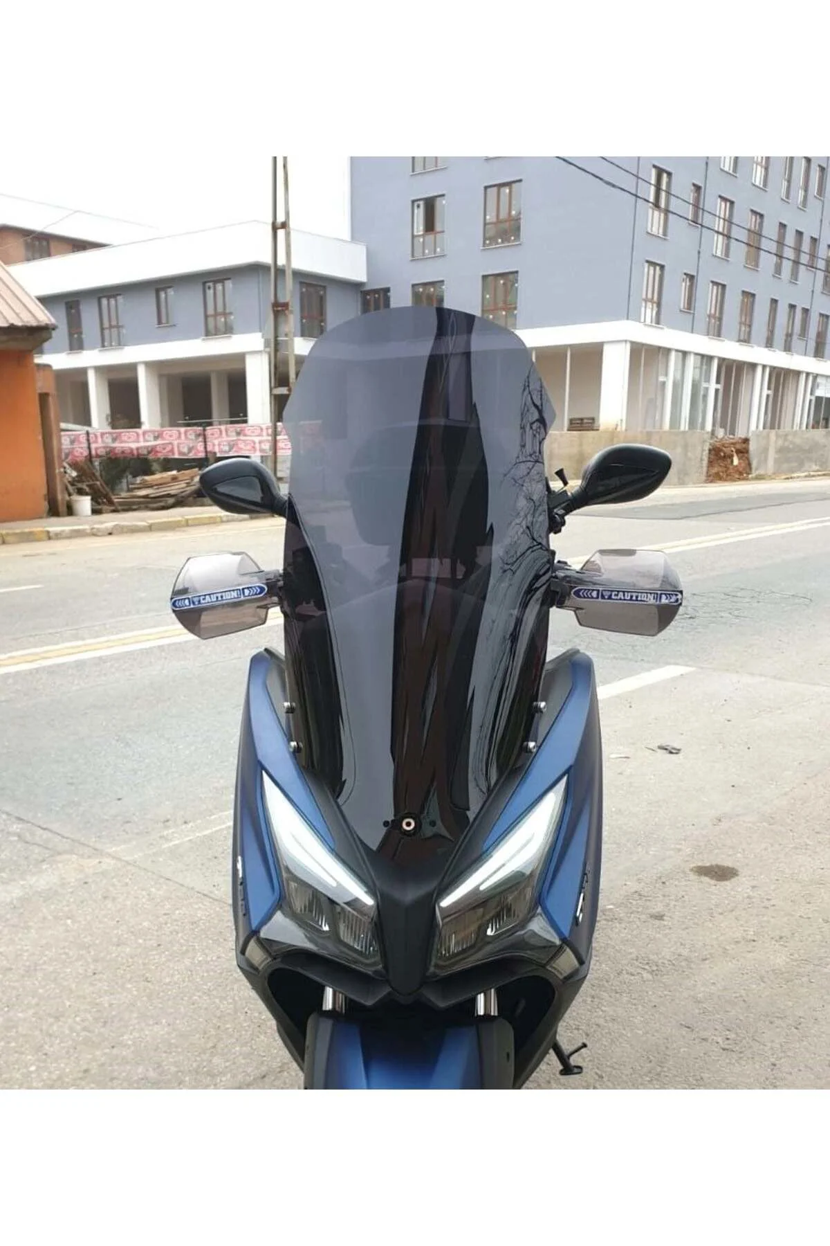 Kymco Xtown CT 250 Ön Cam 2020-2026 Model 83cm Siyah Renkli 4mm y