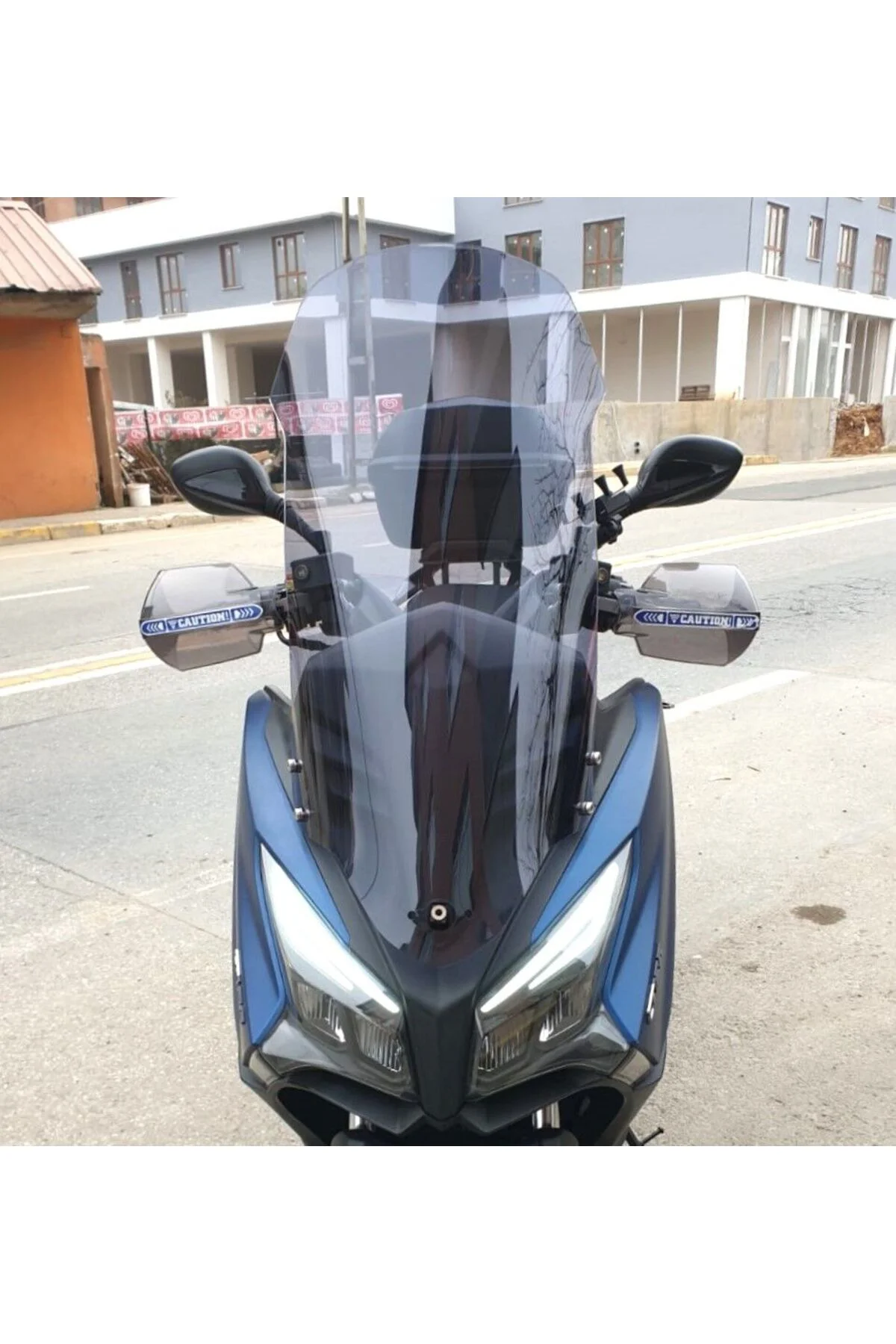Kymco Xtown CT 250 Ön Cam 2020-2026 Model 83cm Füme Renkli 4mm UZ