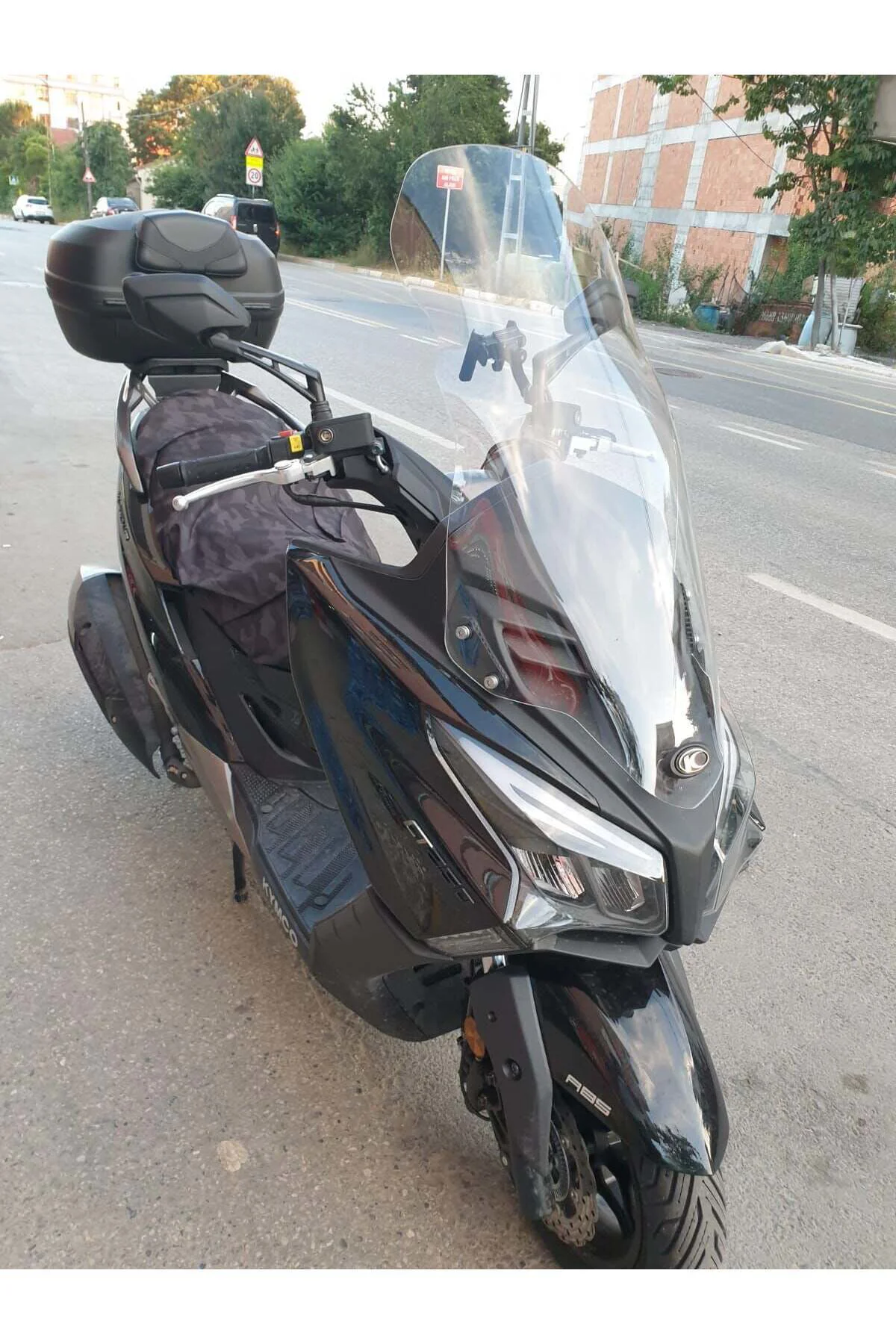 Kymco Xtown CT 250 Ön Cam 2020-2026 Model 83cm Şeffaf Renkli 4mm 