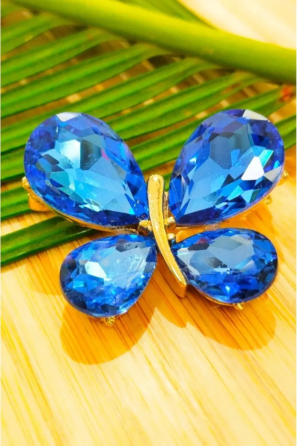 Lacivert Kelebek Figürlü Broş