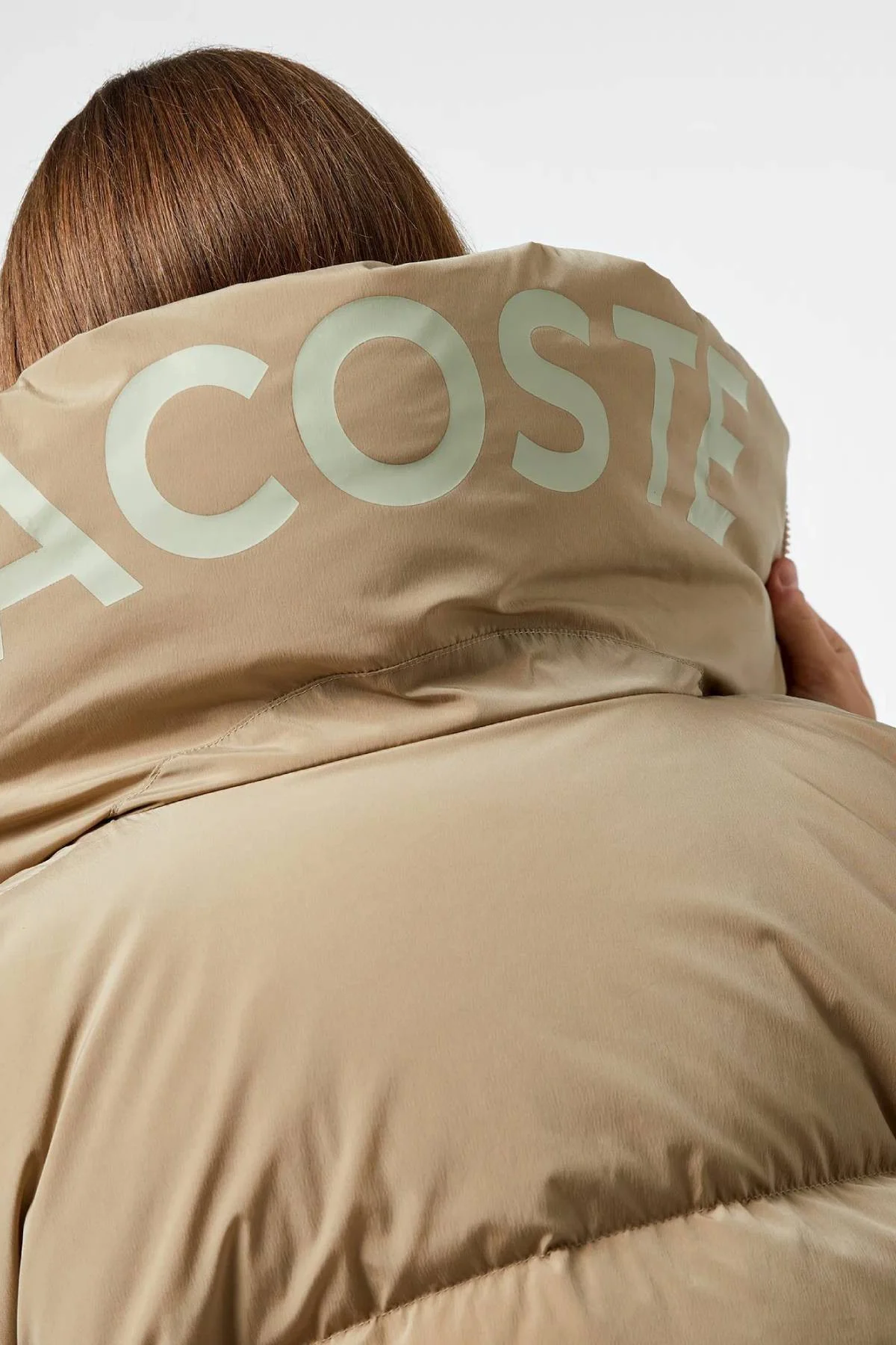 Lacoste Down Fill Jacket Kaztüyü Dolgu Dik Yaka Açık Kahverengi Kadın Mont Lacoste Down Fill Jacket Kaztüyü Dolgu Dik Yaka Açık Kahverengi Kadın Mont Fiyatı, Yorumları ve Özellikleri