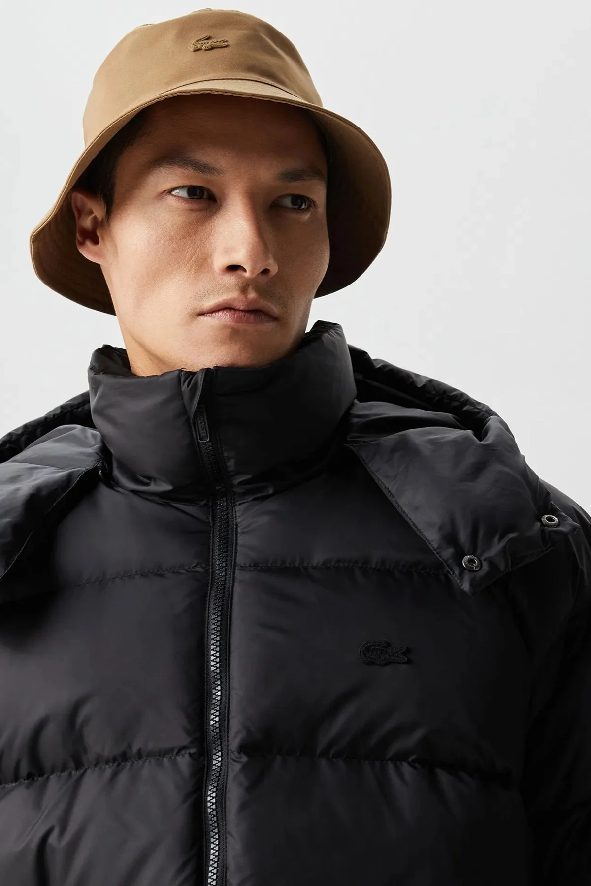 Lacoste Down Fill Parka Uzun Boy Kaz Tüyü Dolgulu Çıkartılabilir Kapüşonlu Erkek Parka Siyah