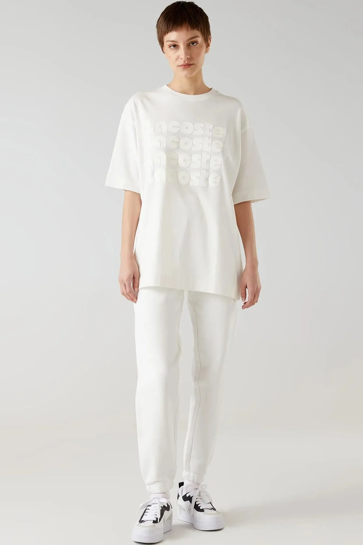 Lacoste Embroidered Women's Joggers Kadın Organik Pamuk Eşofman Altı Beyaz Lacoste Embroidered Women's Joggers Kadın Organik Pamuk Eşofman Altı Beyaz