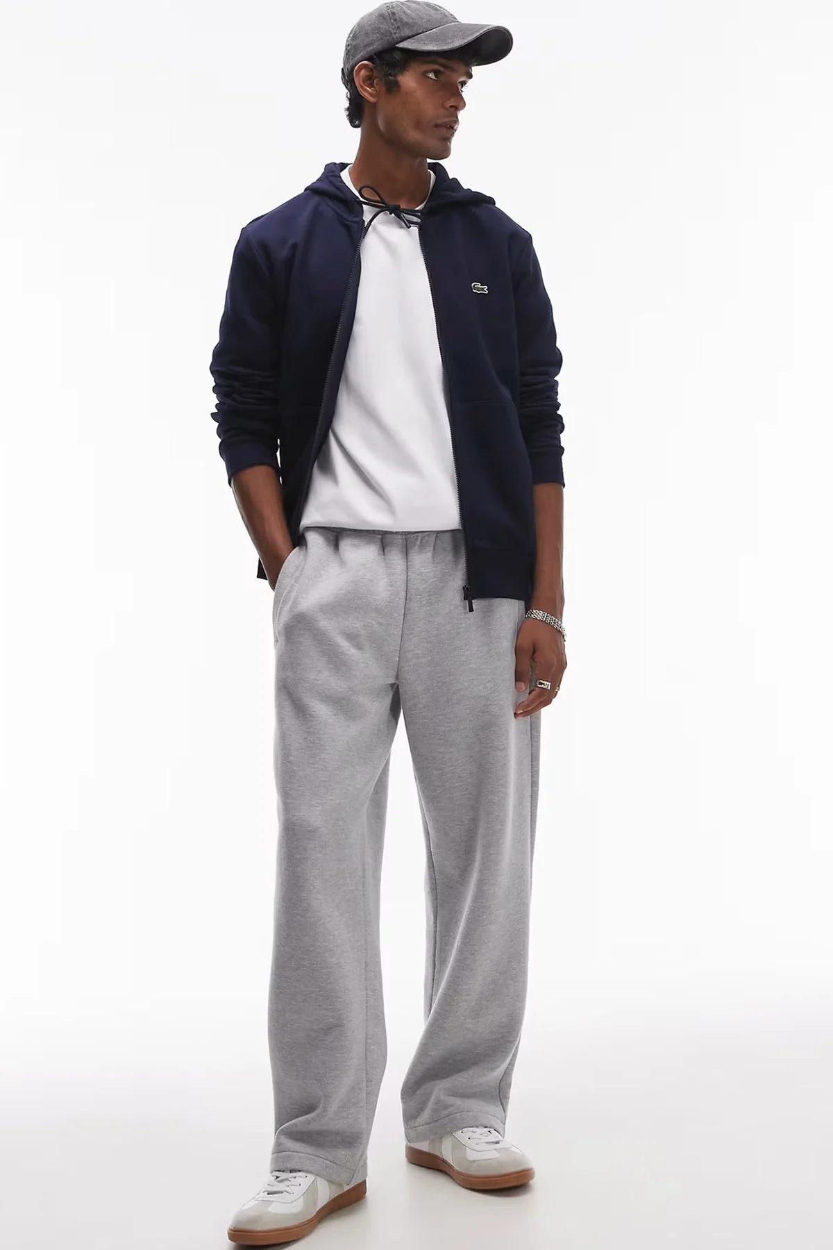 Lacoste Men's Classic Fit Full Zip Hoodie Sweatshirt Erkek Ayarlanabilir Kapüşonlu Organik Pamuk Sweatshirt Lacivert Lacoste Men's Classic Fit Full Zip Hoodie Sweatshirt Erkek Ayarlanabilir Kapüşonlu Organik Pamuk Sweatshirt Lacivert