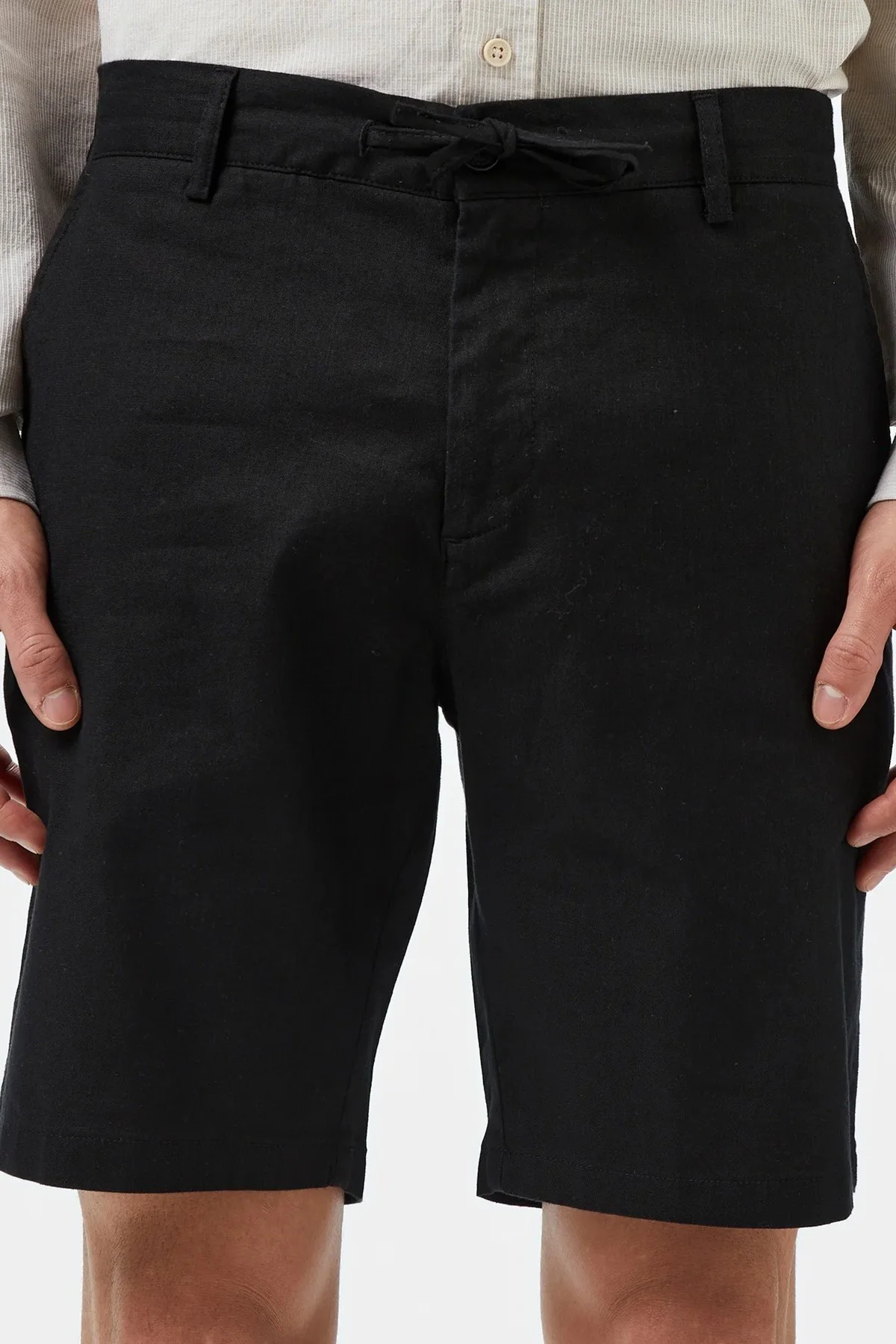 Lacoste Men's Regular Fit Black Bermuda Shorts Erkek Keten Pamuk Bermuda Şort Siyah