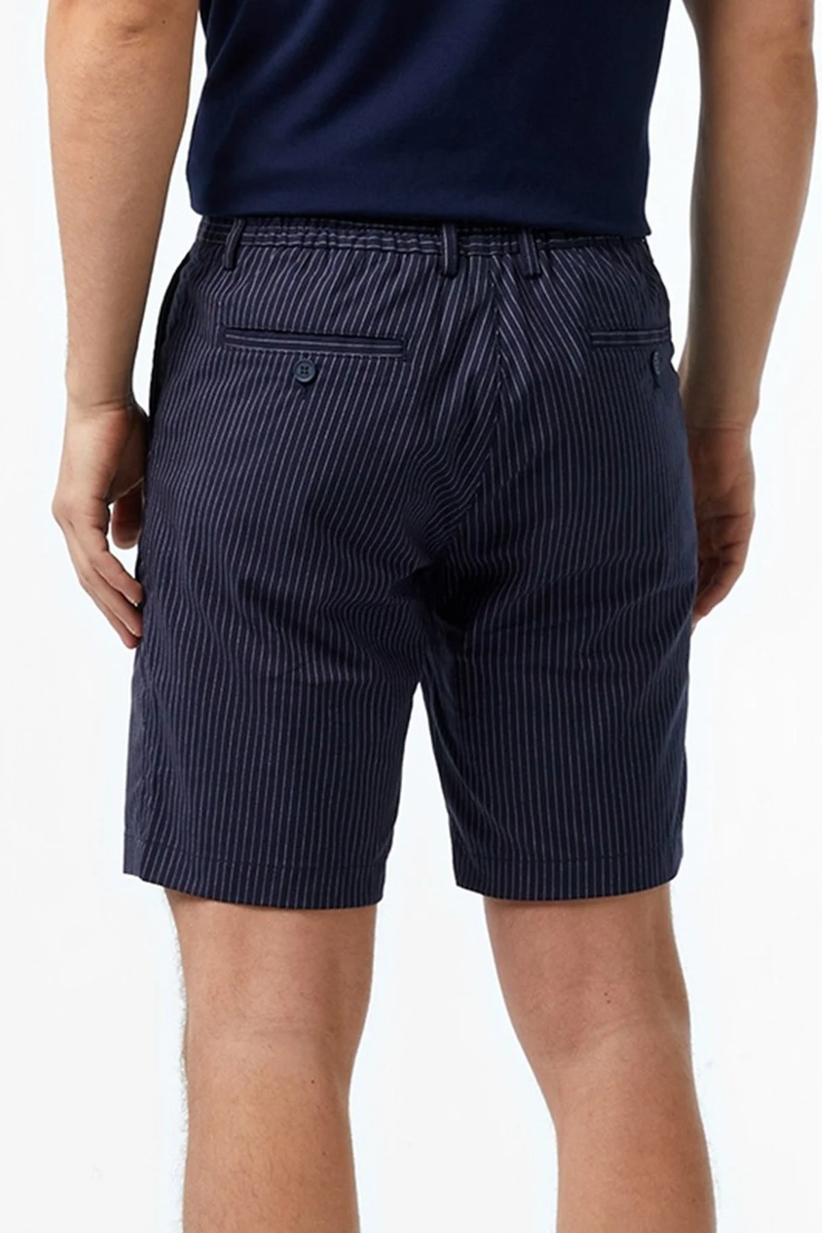 Lacoste Men's Slim Fit Navy Bermuda Shorts Erkek Dar Kesim Pamuk Bermuda Şort Lacivert Fiyatı, Yorumları ve Özellikleri