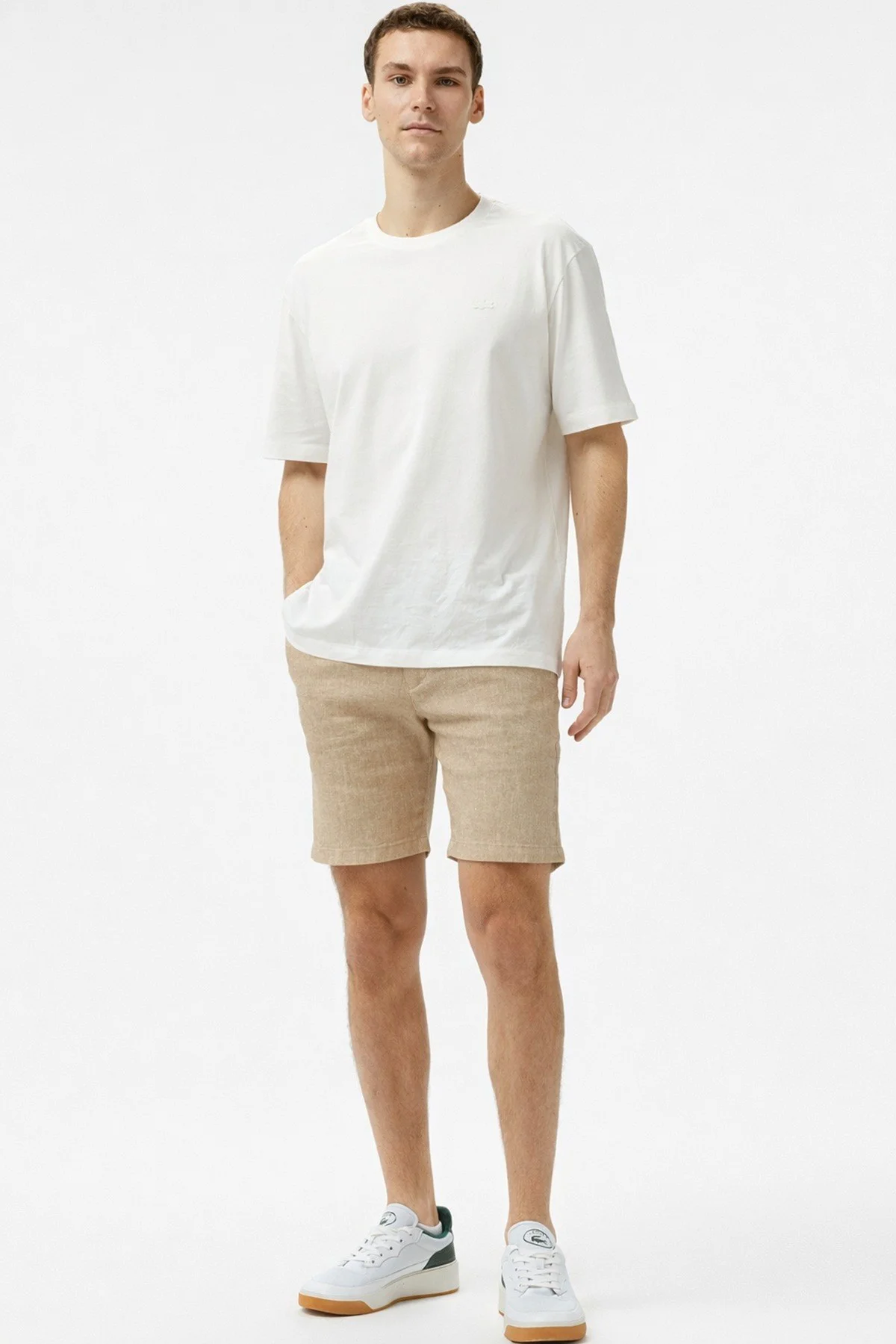 Lacoste Men's Slim Fit Bermuda Shorts Erkek Dar Kesim Keten Bermuda Şort Lacivert Lacoste Men's Slim Fit Bermuda Shorts Erkek Dar Kesim Keten Bermuda Şort Lacivert