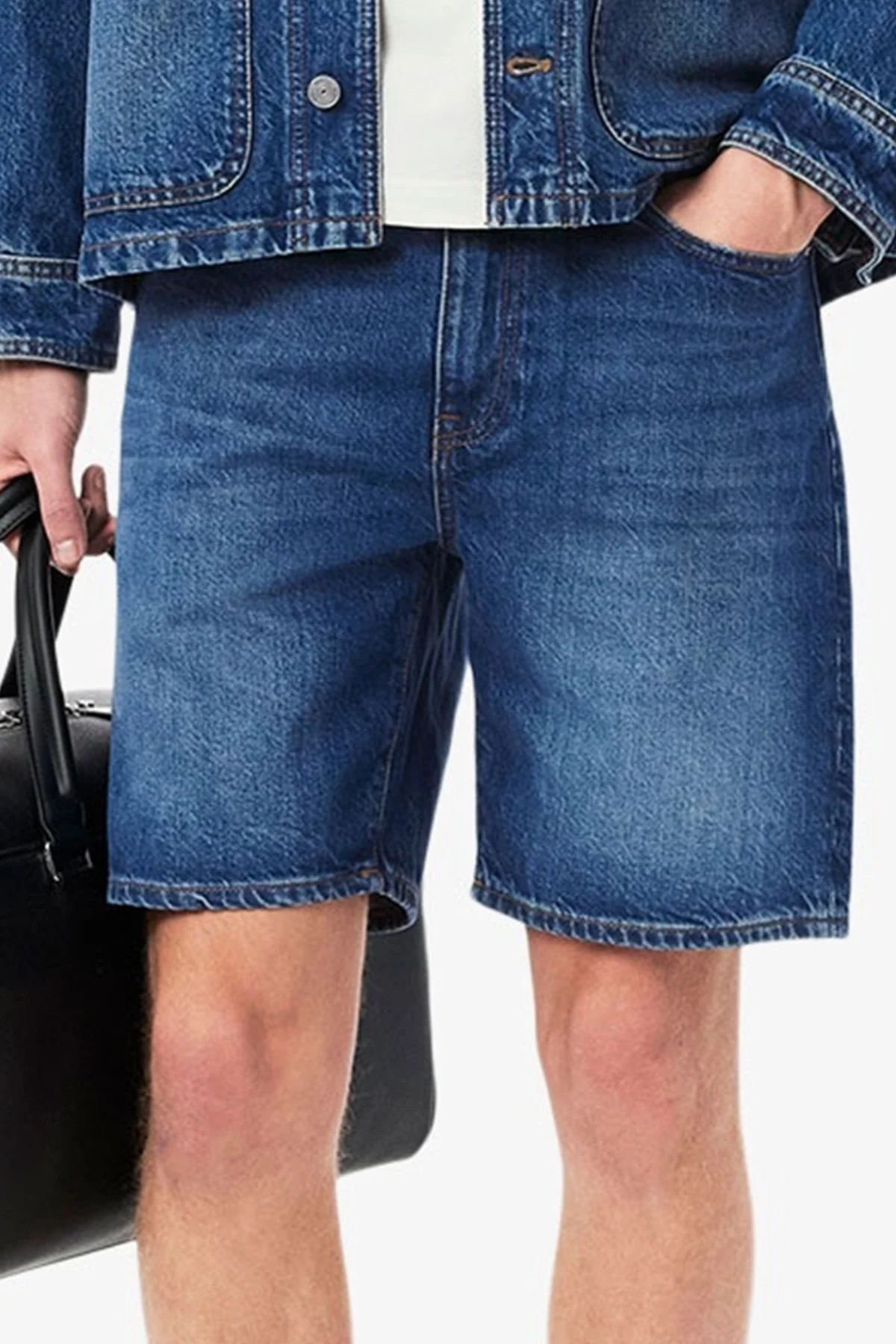 Lacoste Men's Straight Fit Denim Dark Blue Bermuda Jean Shorts Erkek Düz Kesim Bermuda Kot Şort Koyu Mavi Lacoste Men's Straight Fit Denim Dark Blue Bermuda Jean Shorts Erkek Düz Kesim Bermuda Kot Şort Koyu Mavi Fiyatı, Yorumları ve Özellikleri