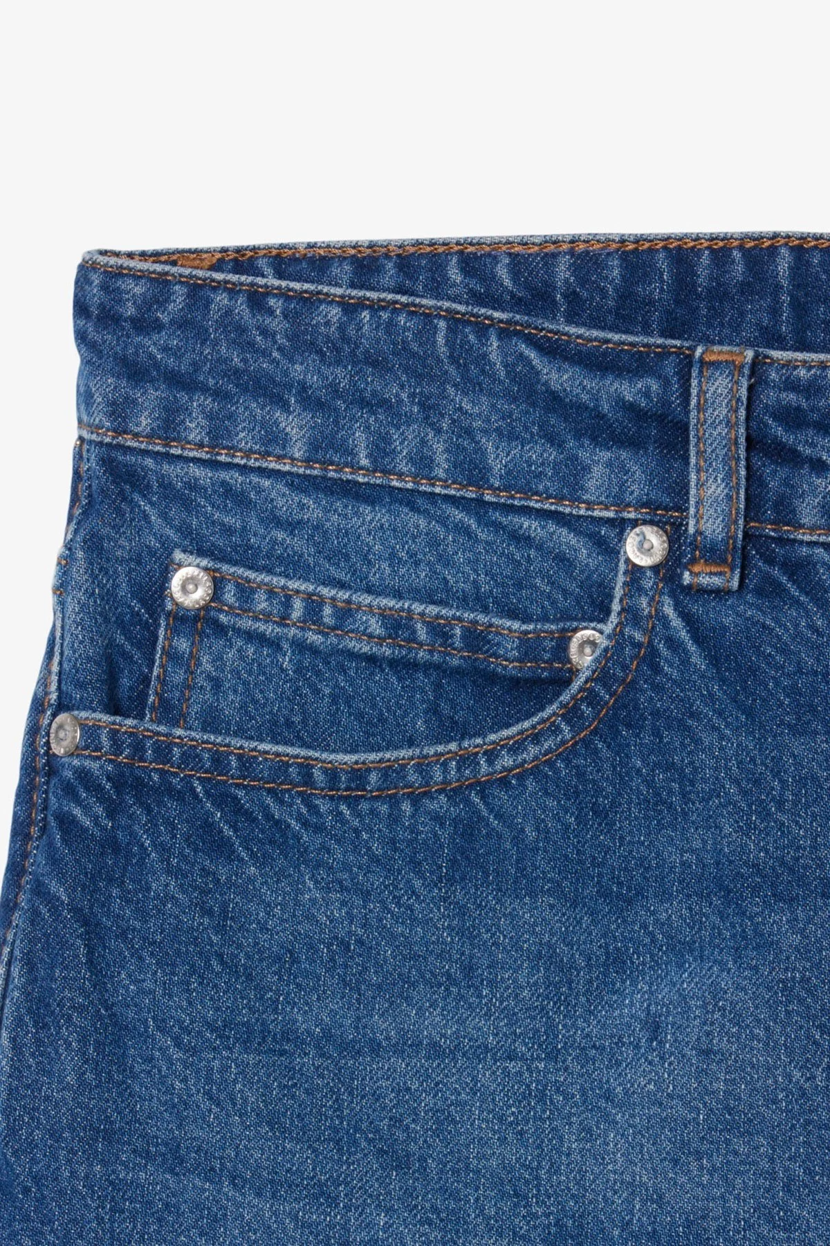 Lacoste Men's Straight Fit Denim Dark Blue Bermuda Jean Shorts Erkek Düz Kesim Bermuda Kot Şort Koyu Mavi Lacoste Men's Straight Fit Denim Dark Blue Bermuda Jean Shorts Erkek Düz Kesim Bermuda Kot Şort Koyu Mavi Fiyatı, Yorumları ve Özellikleri