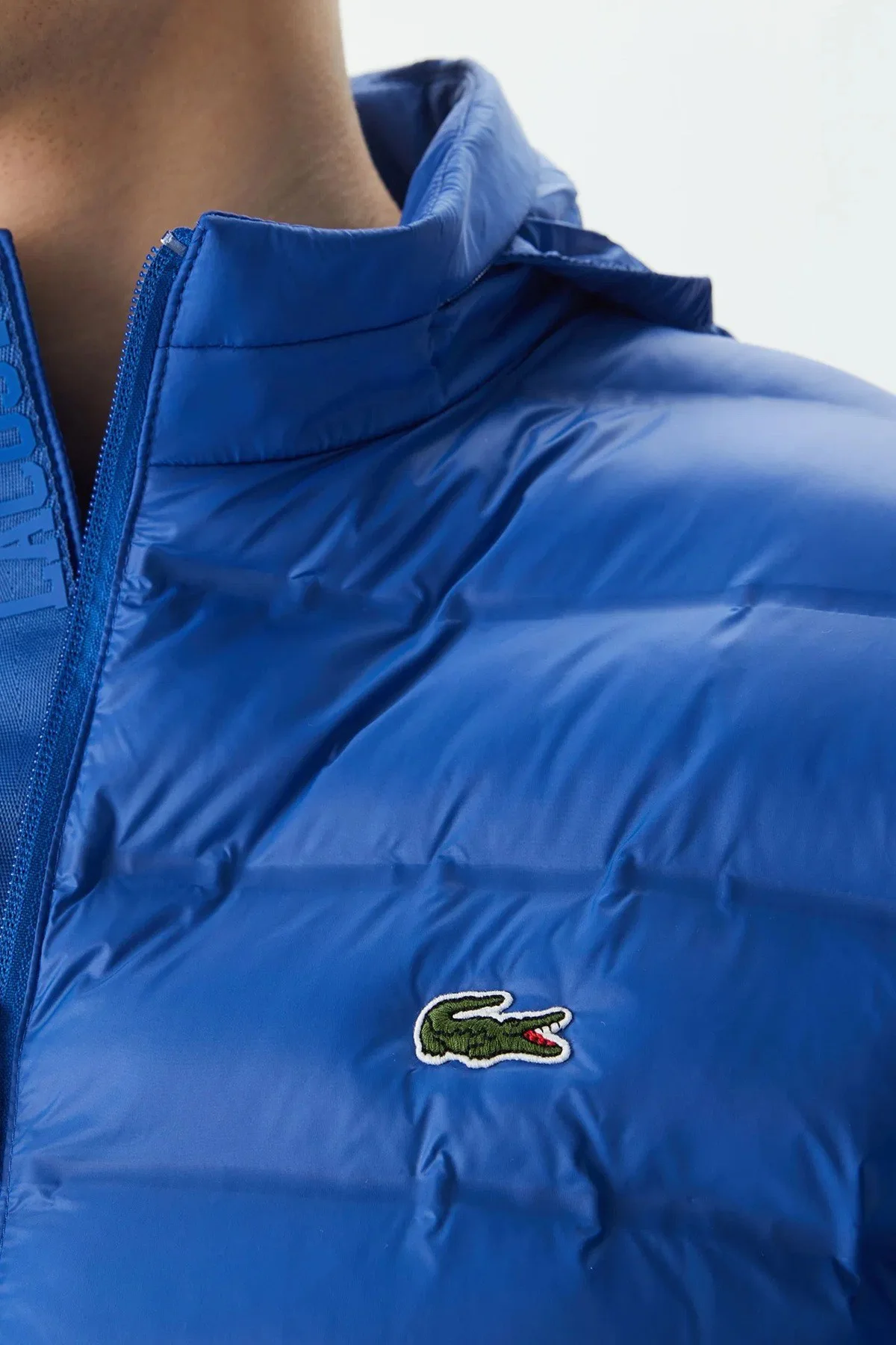 Lacoste Synthetic Fill Jacket Gizlenebilir Kapişonlu Şişme Erkek Mont Mavi Fiyatı, Yorumları ve Özellikleri