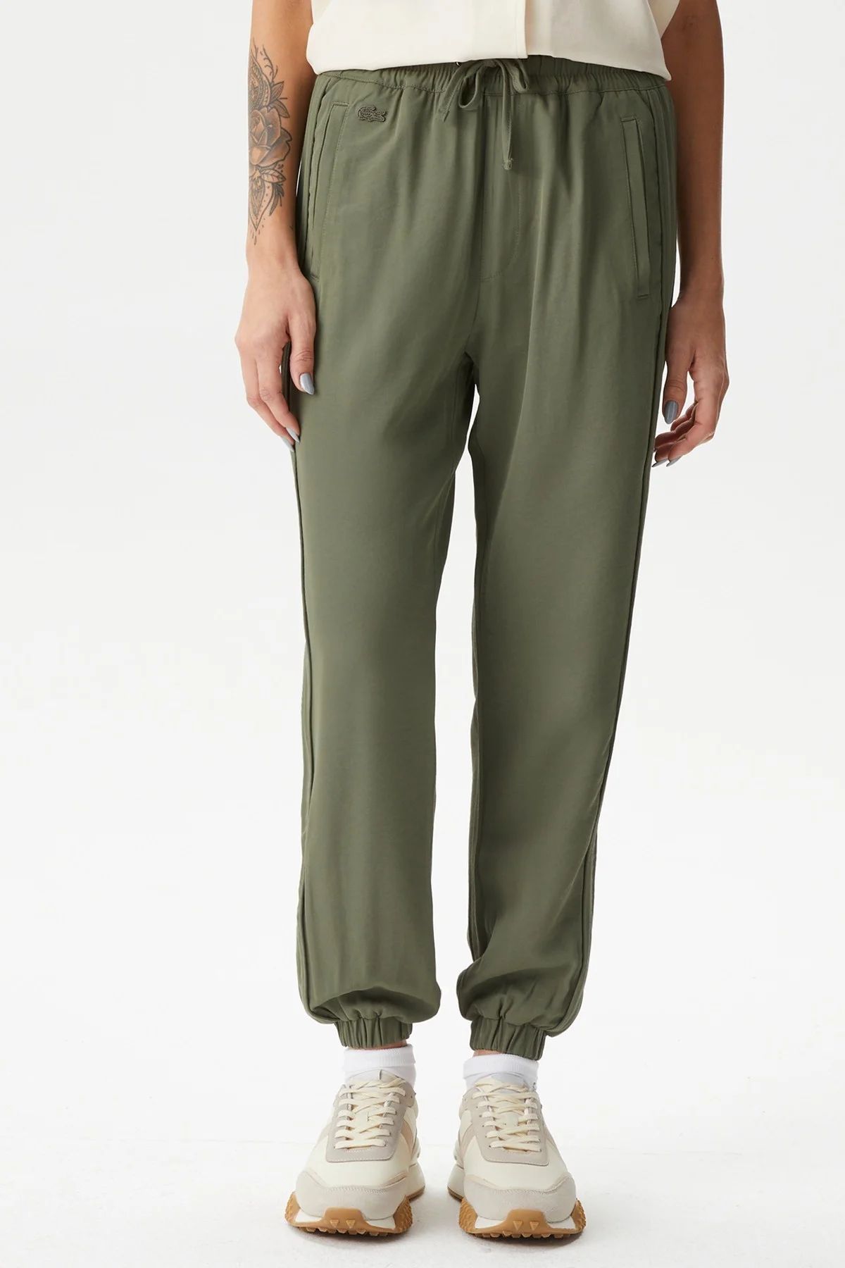 Lacoste Women's Jogger Fit Pant Kadın Dokuma Eşofman Altı Haki Lacoste Women's Jogger Fit Pant Kadın Dokuma Eşofman Altı Haki