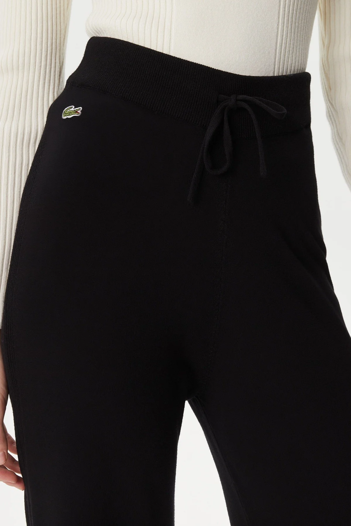 Lacoste Women's Straight Fit Black Trousers Kadın Düz Kesim Pantolon Siyah Fiyatı, Yorumları ve Özellikleri