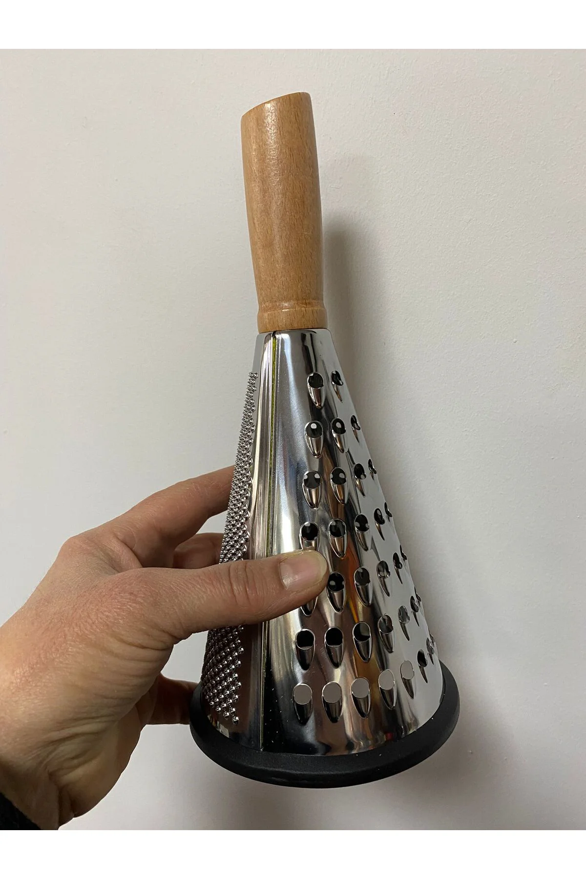 Lale Ahşap Saplı Konik Rende Küçük Boy 24cm