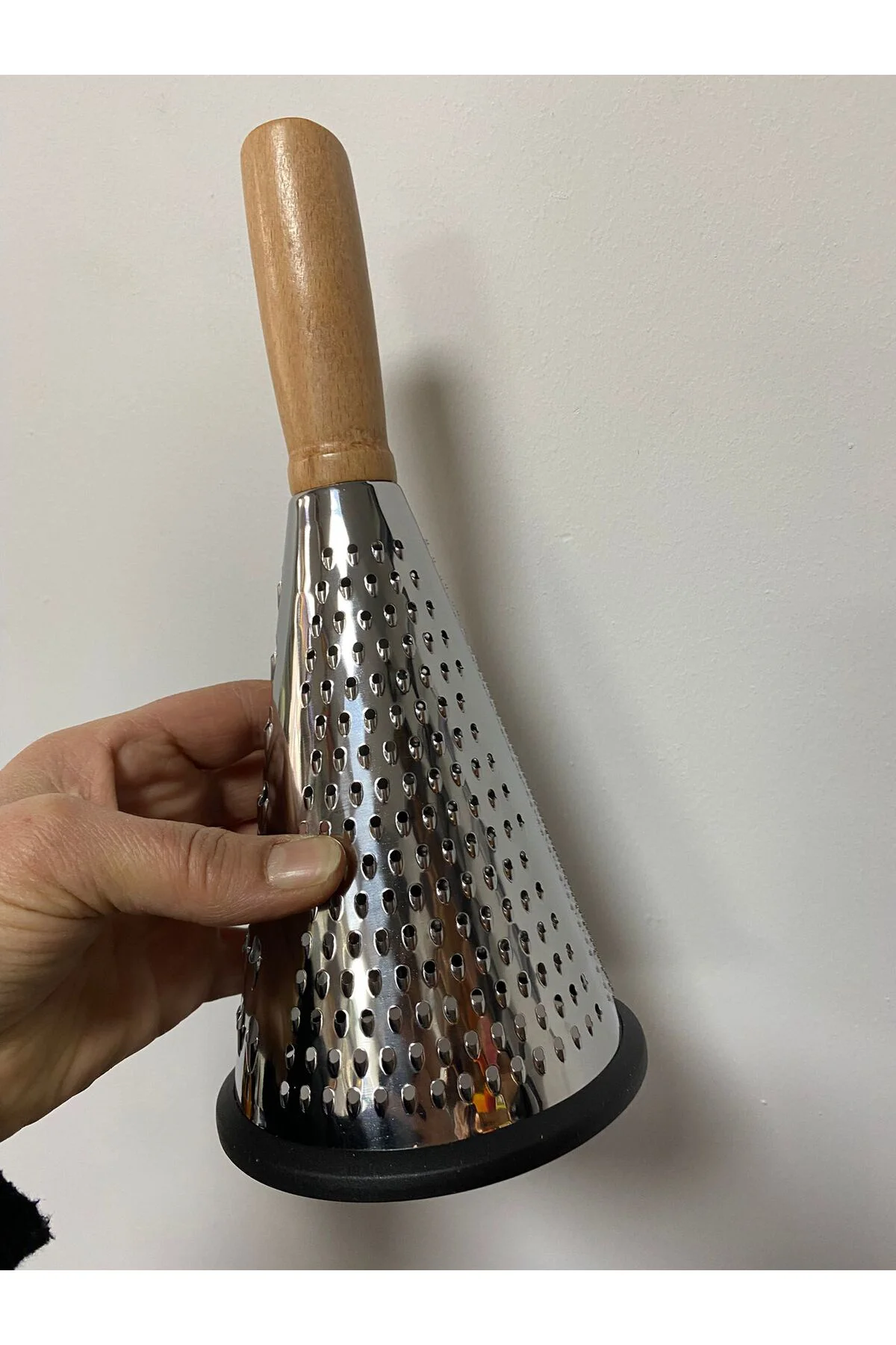 Lale Ahşap Saplı Konik Rende Küçük Boy 24cm