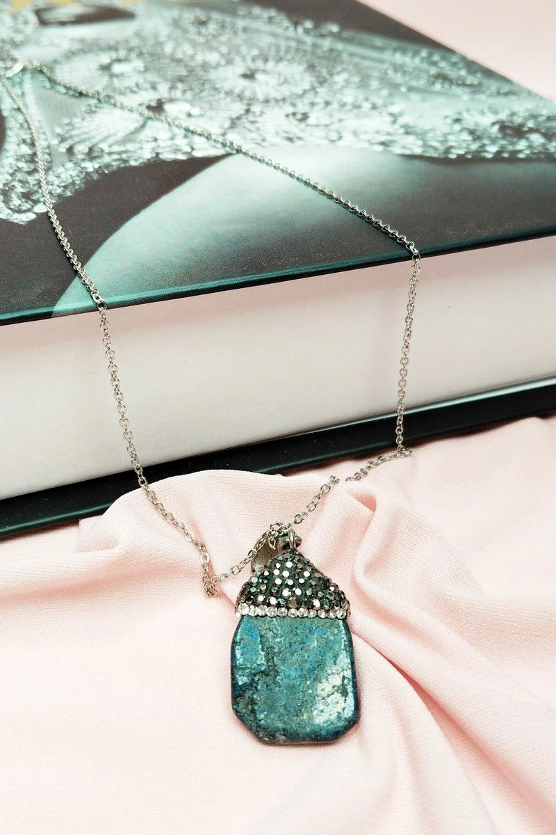 Lapis Doğal Taşı El Yapımı Kolye - 20 cm Zincir, 3 cm Uç, Hediye Kutulu Fiyatı, Yorumları ve Özellikleri