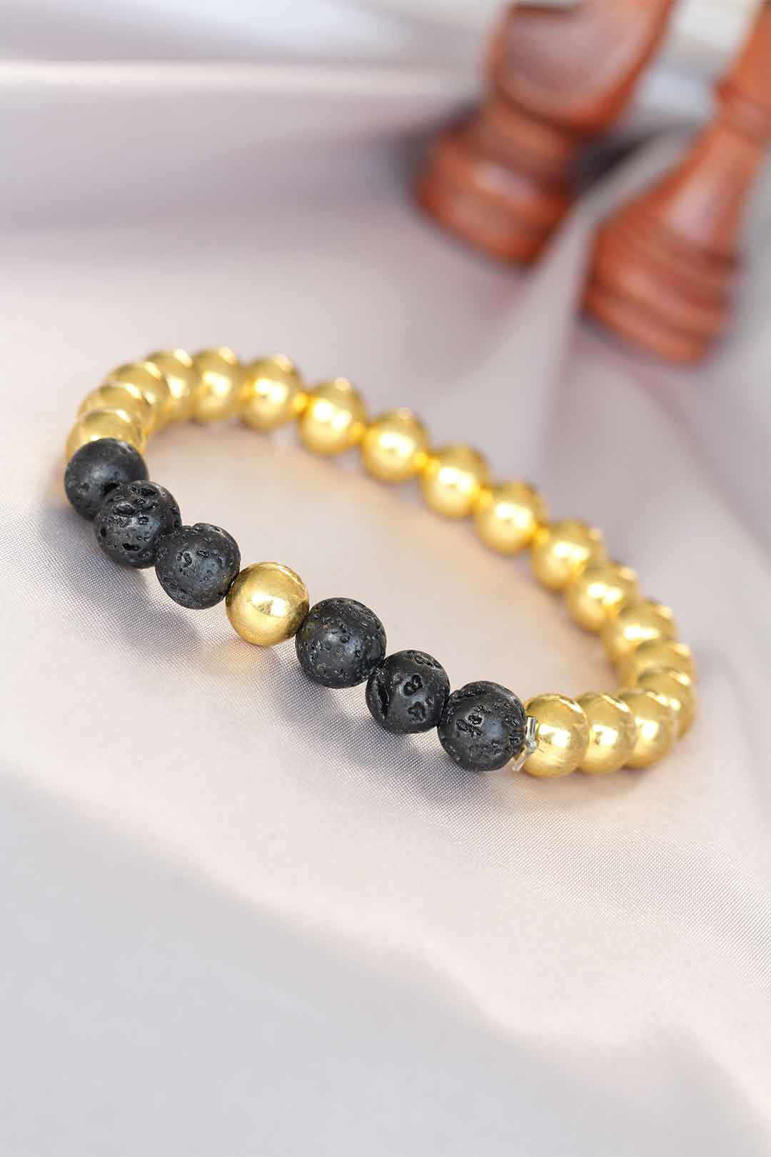 Lav Doğal Taş Detaylı Hematit Gold Renk Erkek Bileklik - TJ-EB300