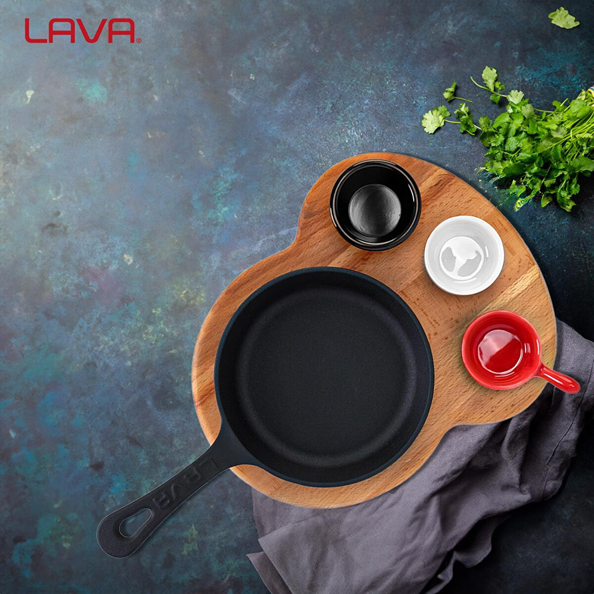 Lava Sahan Yuvarlak Ahşap Stand Siyah Mat 16 Cm Eco K44