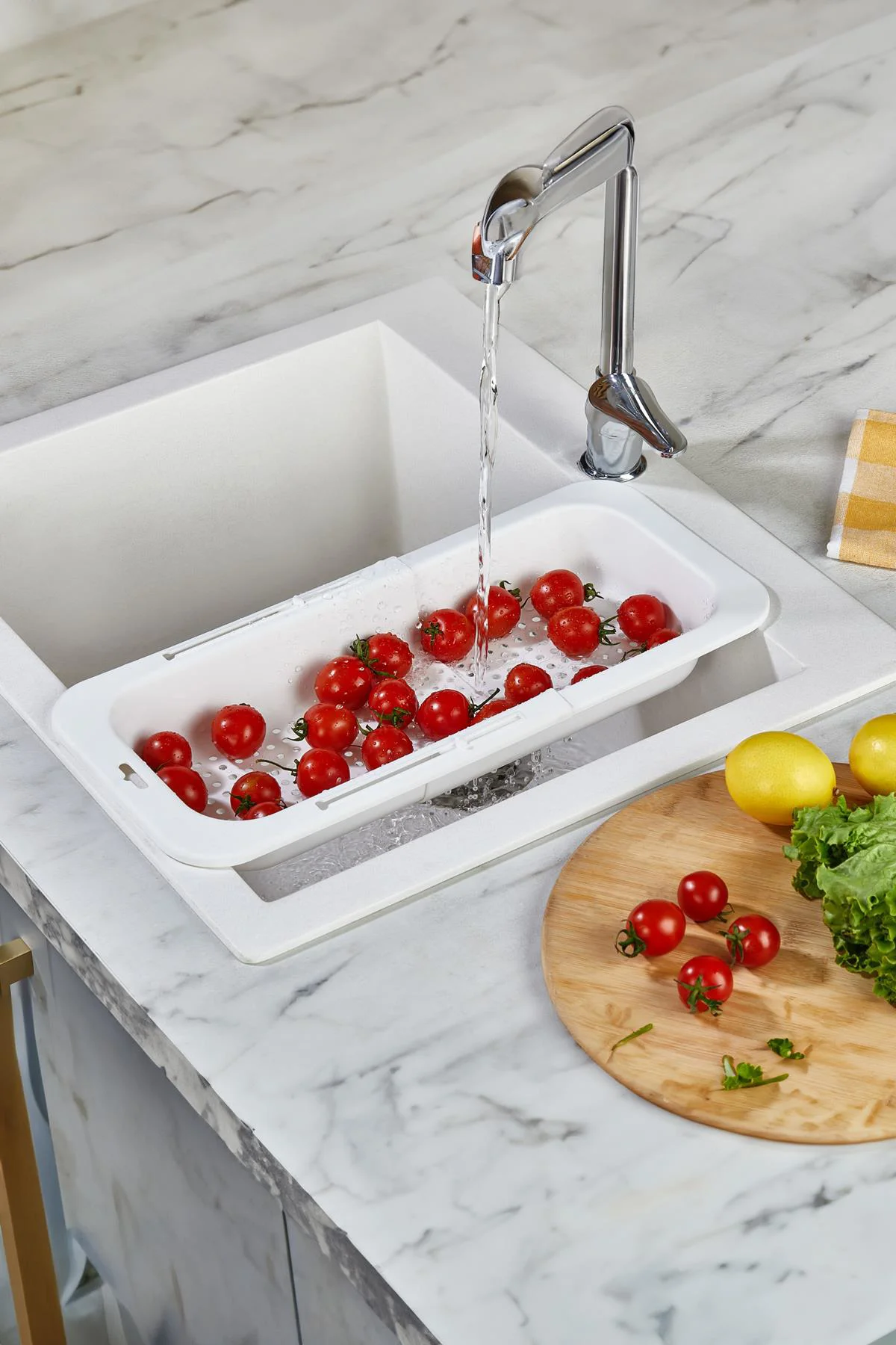 Lavoba İçi Sürgülü Açılır Kapanır Sebze Meyve Süzgeci Beyaz (Açık 38,5 Cm Kapalı 34,50 Cm ) Lavoba İçi Sürgülü Açılır Kapanır Sebze Meyve Süzgeci Beyaz (Açık 38,5 Cm Kapalı 34,50 Cm )