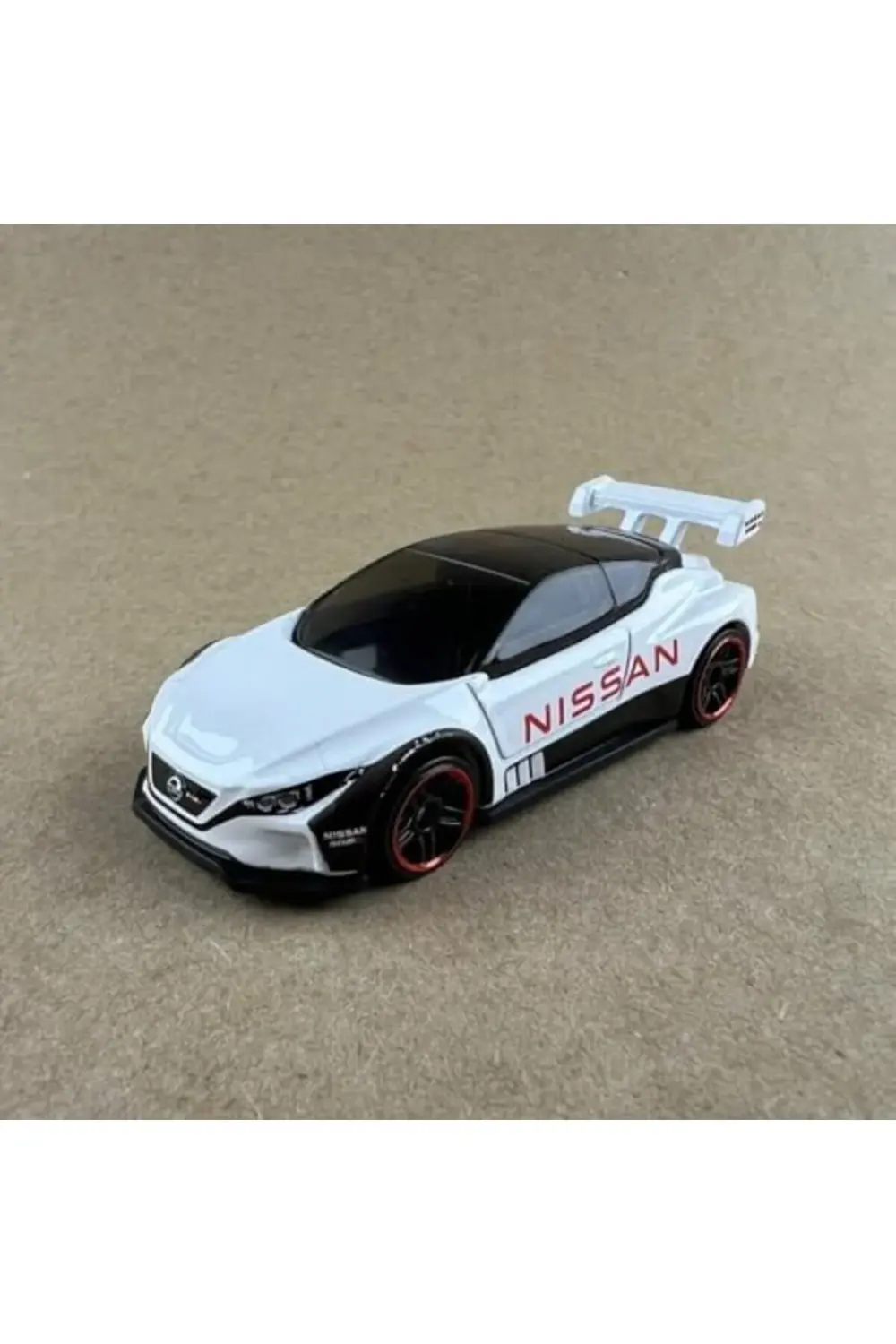 - Leaf Nismo RC_02 - HW Modified 4/5 - HKK50 - Short Card - Beyaz