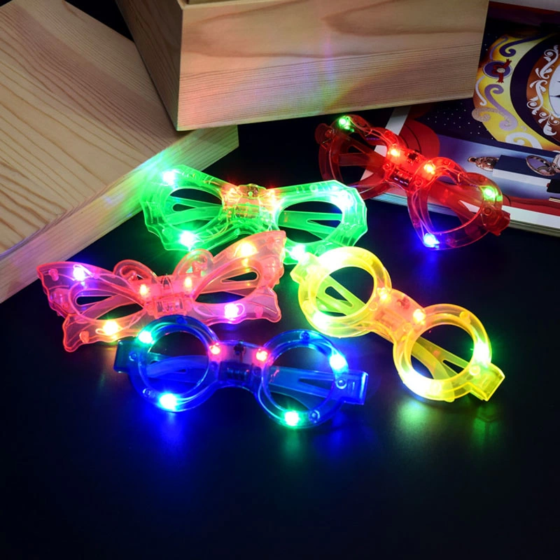 Led Işıklı Karışık 6 Model Yanar Söner Parti Gözlüğü 12 Adet Led Işıklı Karışık 6 Model Yanar Söner Parti Gözlüğü 12 Adet