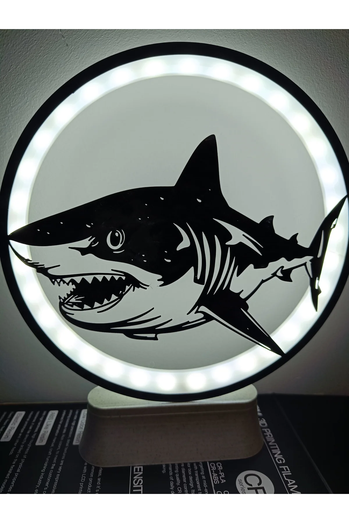 LED IŞIKLI KÖPEK BALIĞI