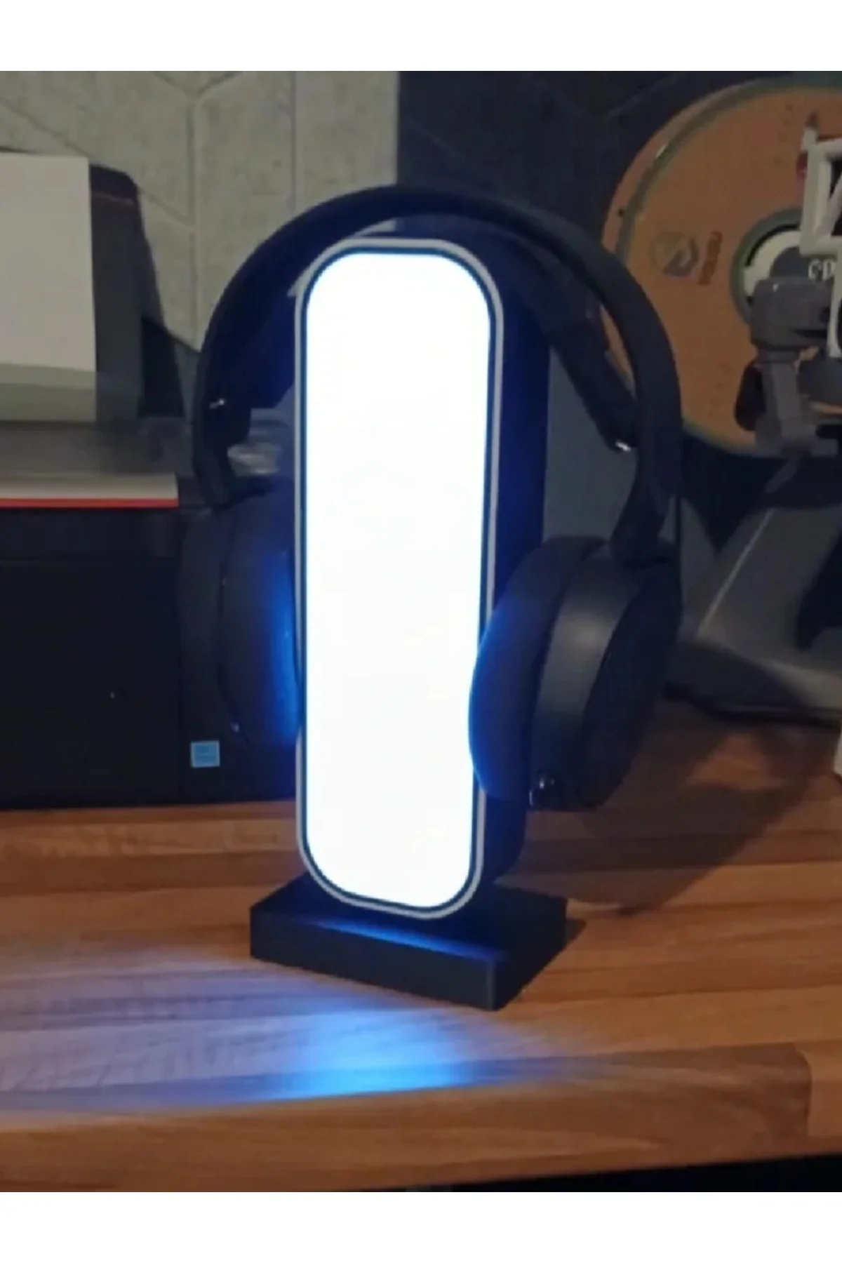 LED IŞIKLI KULAKLIK STANT