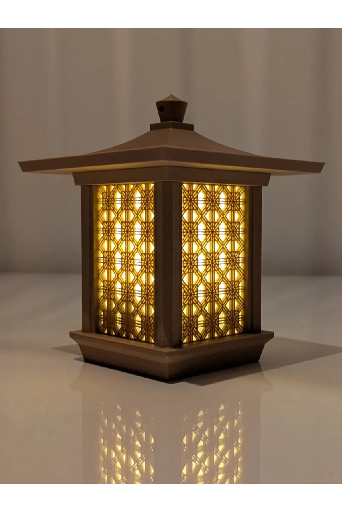 LED IŞIKLI MASA LAMBASI