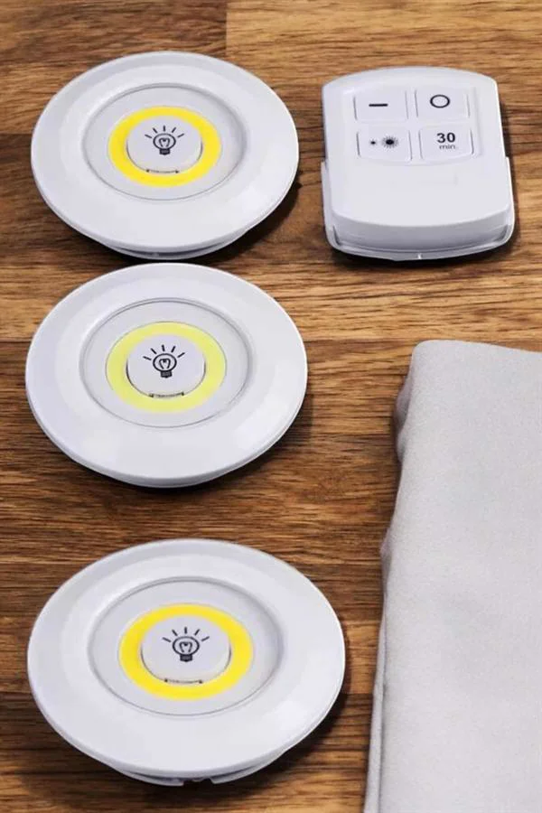 Led Lamba 3'lü Uzaktan Kumandalı Yapışkanlı Beyaz Işık (Kopya)