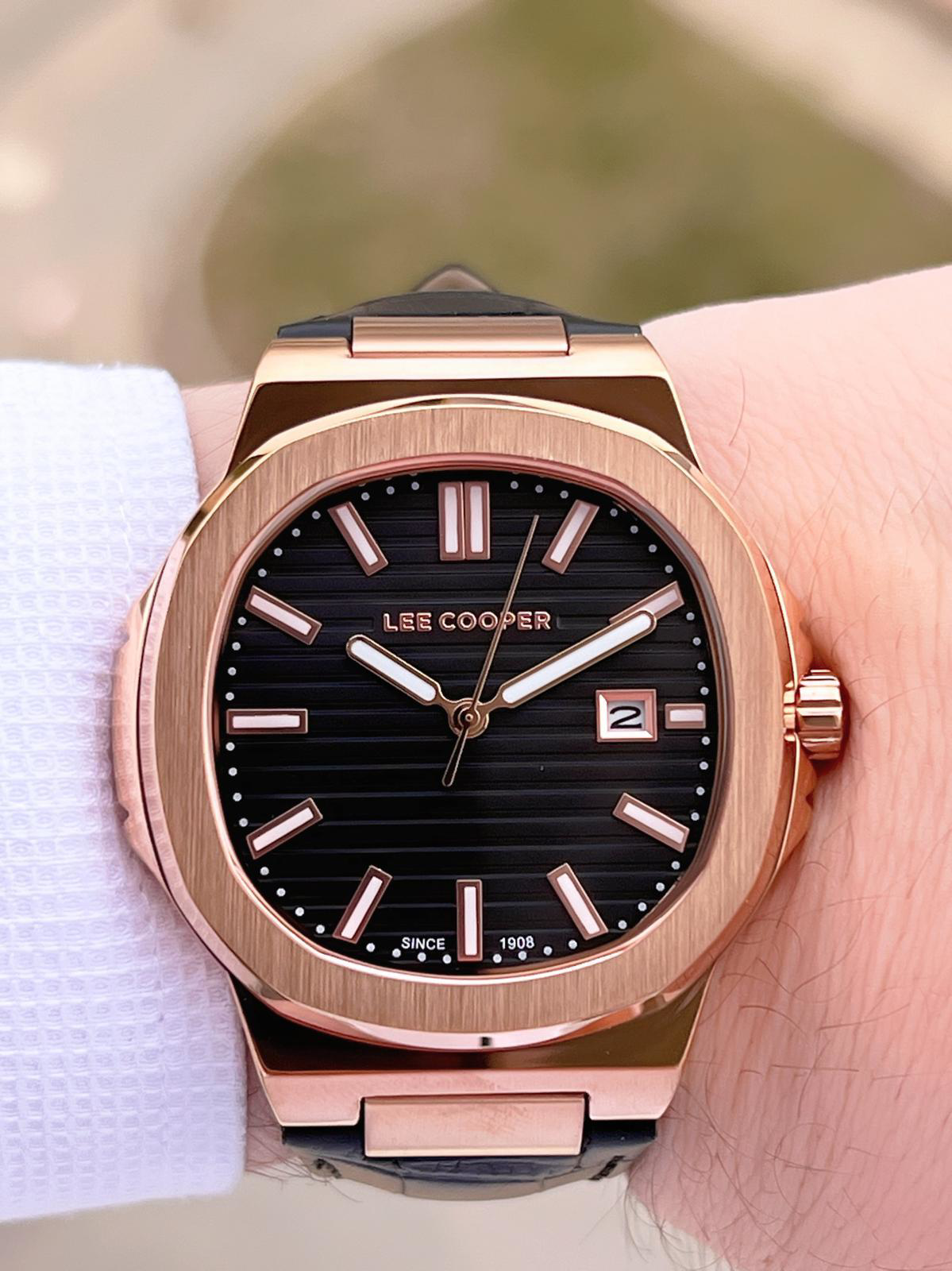 Lee Cooper Deri Kordon Takvimli Kadran 5 Atm Suya Dayanıklı Erkek Lee Cooper Deri Kordon Takvimli Kadran 5 Atm Suya Dayanıklı Erkek