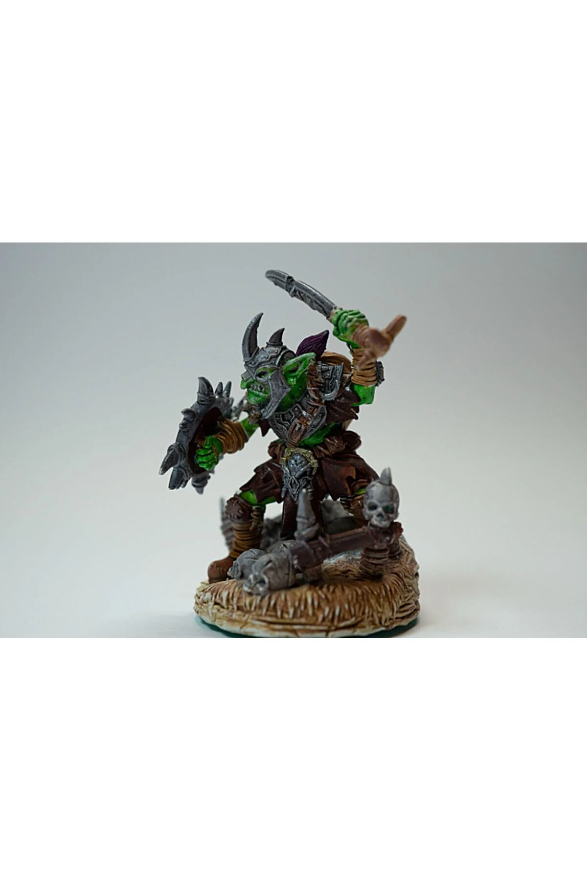 Legend Of Keepers Goblin Boyalı Figür 17 Cm