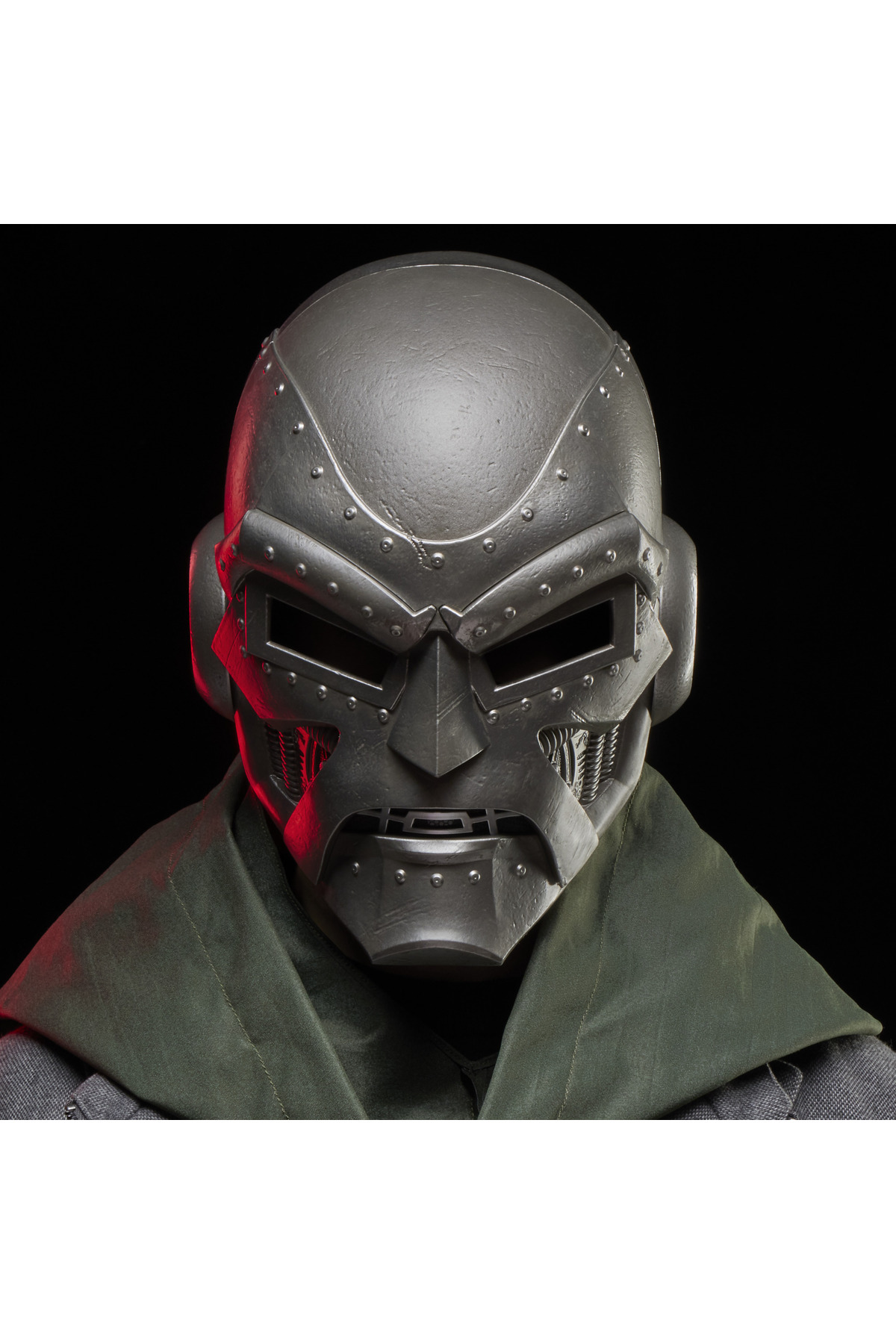 Legends Doctor Doom Roleplay Kask (Fantastic Four Comics)