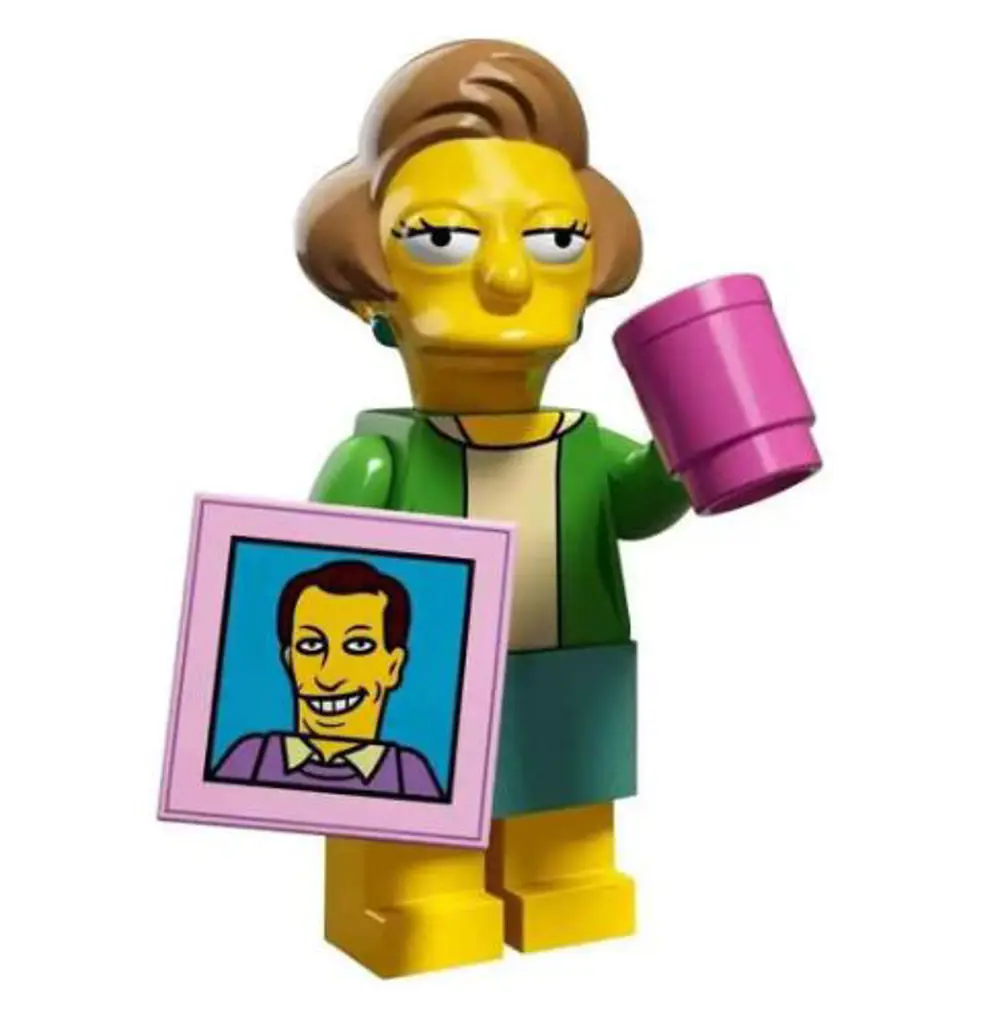 Lego 71009 Simpsons serisi 2 - 14 Mrs. Edna Krabappel Lego 71009 Simpsons serisi 2 - 14 Mrs. Edna Krabappel