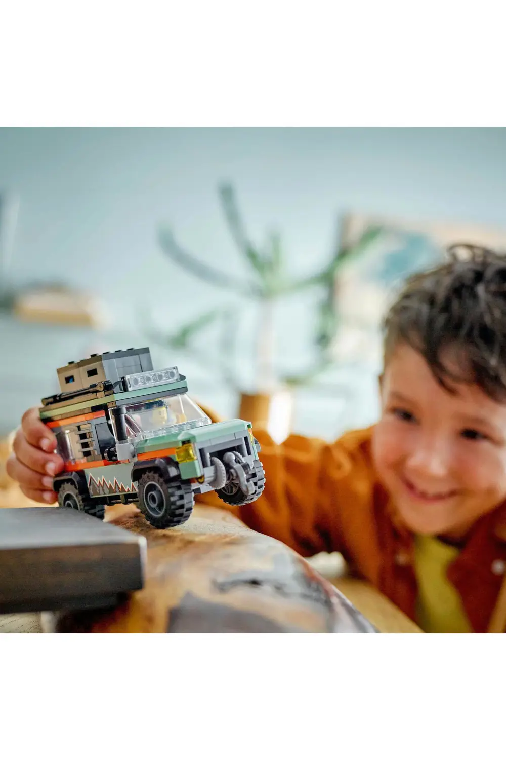 LEGO CİTY 4*4 ARAZİ DAĞ ARABASI