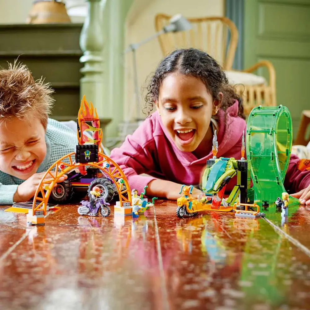 LEGO City Çift Çemberli Gösteri Arenası 60339