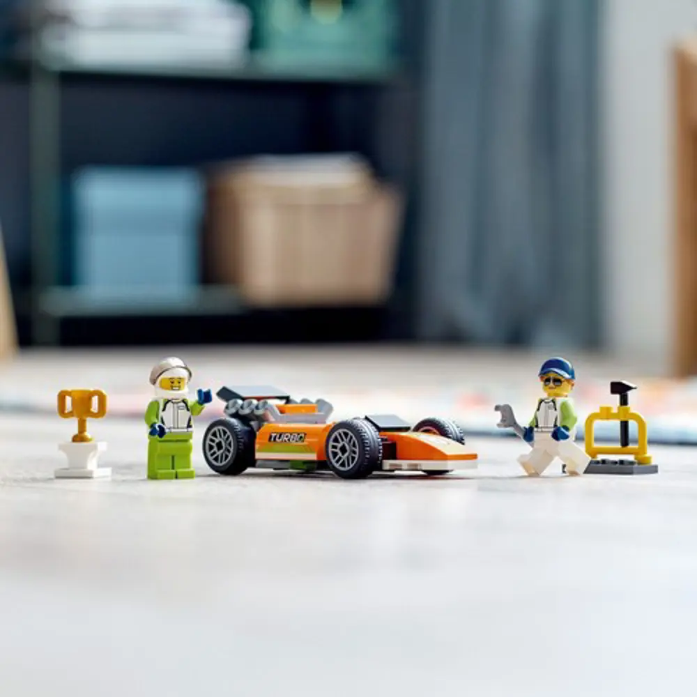 LEGO® City Yarış Arabası 60322 LEGO® City Yarış Arabası 60322