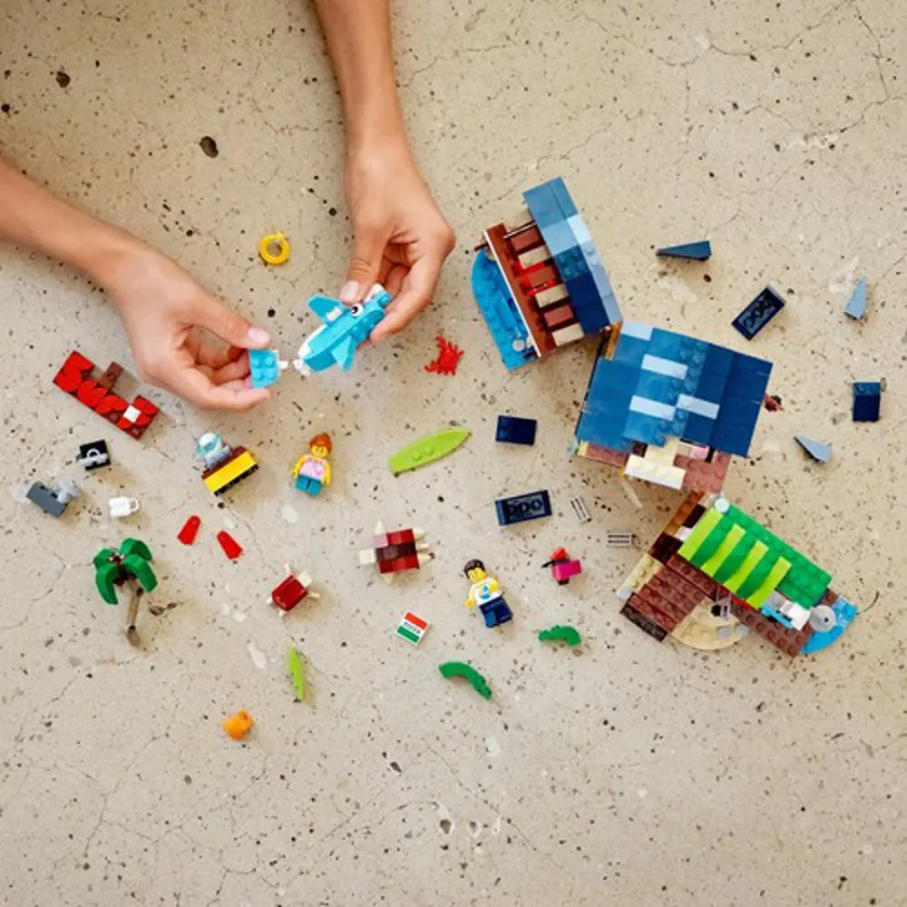 LEGO® Creator 3’ü 1 Arada Sörfçü Plaj Evi 31118 LEGO® Creator 3’ü 1 Arada Sörfçü Plaj Evi 31118