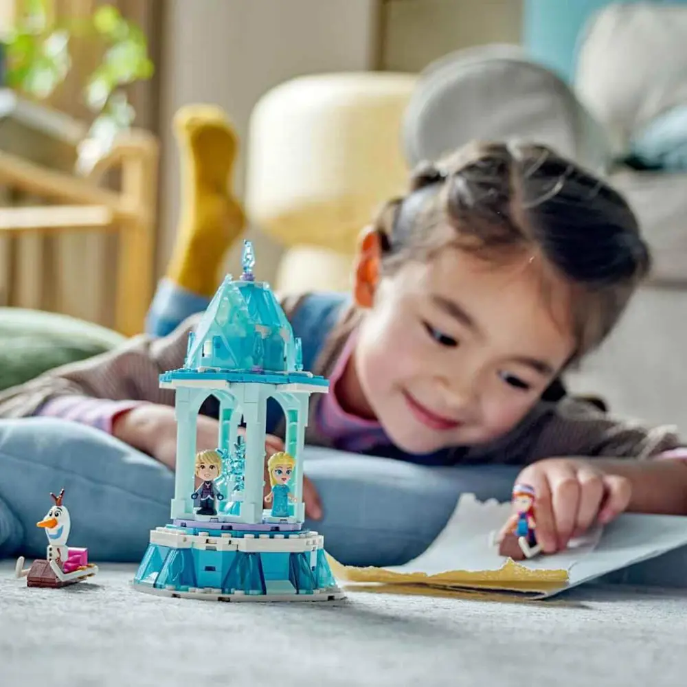 LEGO® ǀ Disney Anna ve Elsa'nın Sihirli Atlıkarıncası 43218