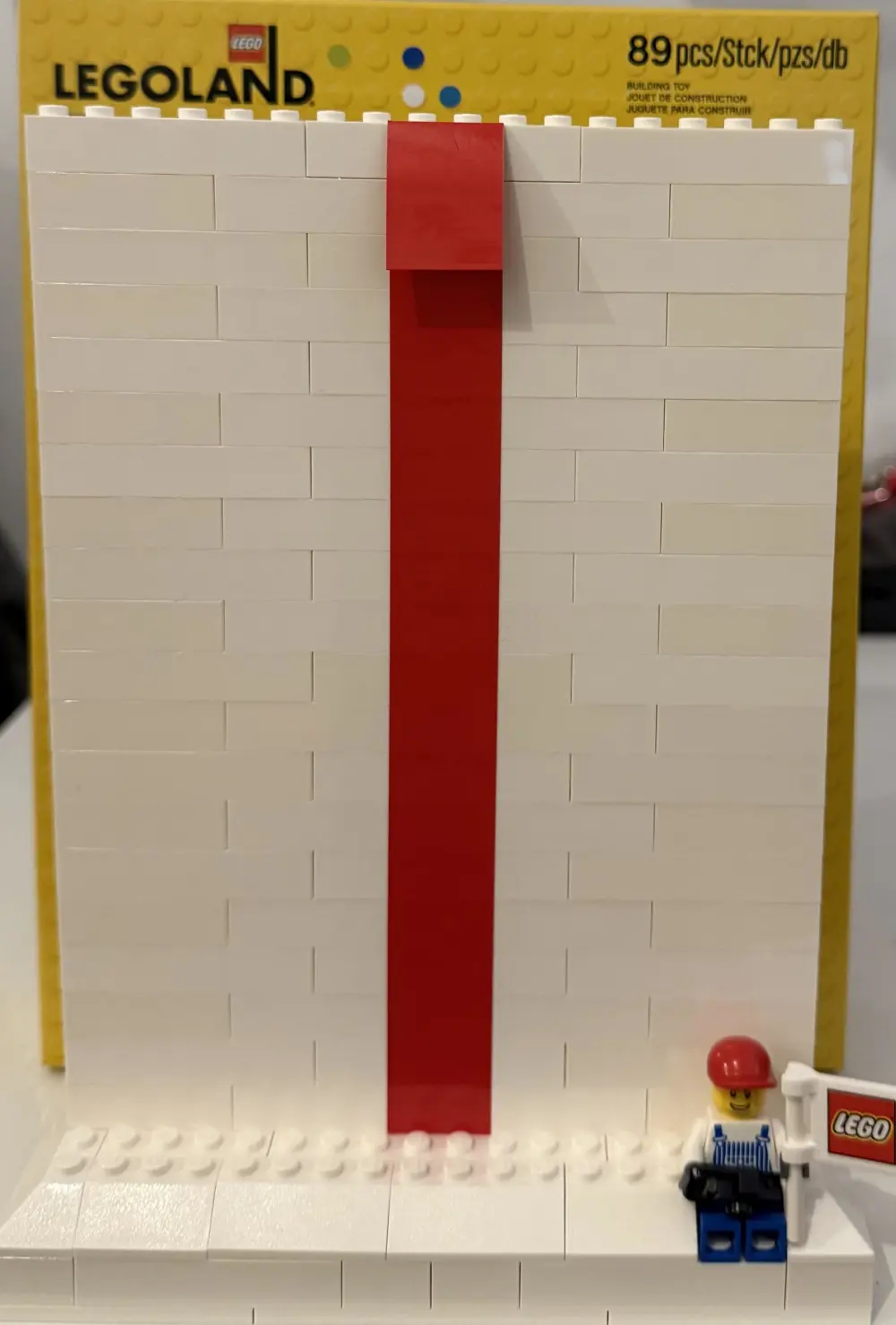 Lego Exclusive Legoland 852668 Brick Wall Photo Display (Portrait