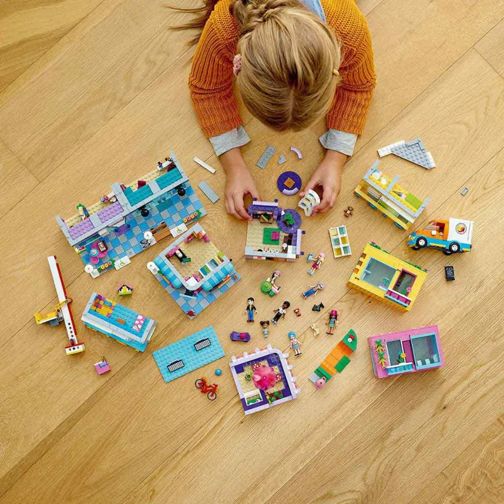 LEGO Friends Ana Cadde Binası 41704
