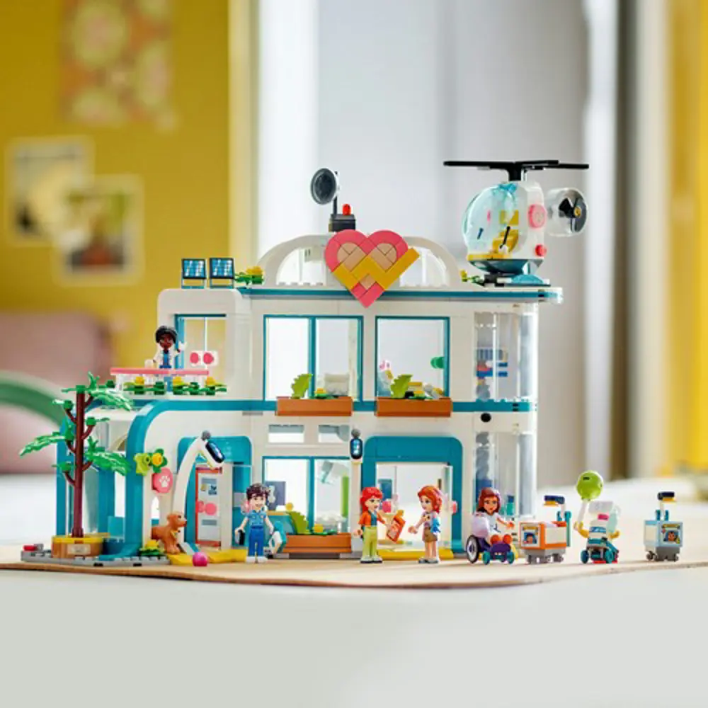Lego Friends Heartlake City Hastanesi 42621