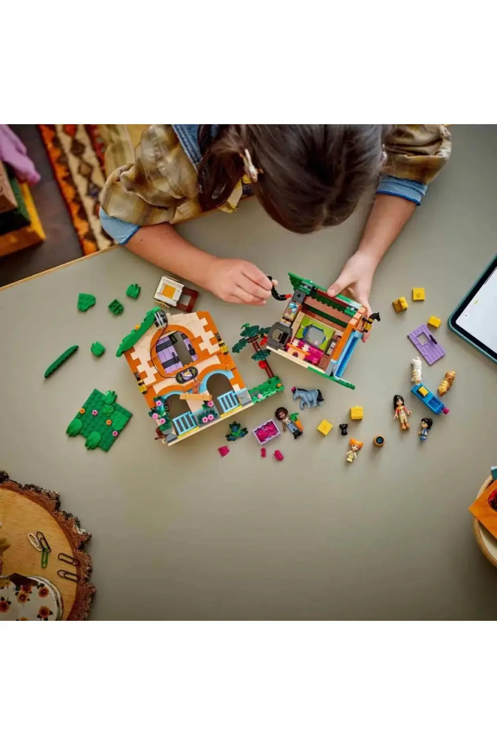 LEGO Friends Midilli Çiftliği ve Ahır 42654